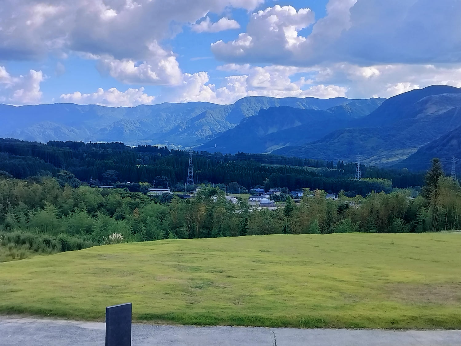 熊本景點南阿蘇┃震災博物館-東海大學阿蘇校區舊1號館 震災遺跡防災意識 航海王-羅賓銅像(熊本地震震災ミュージアム)