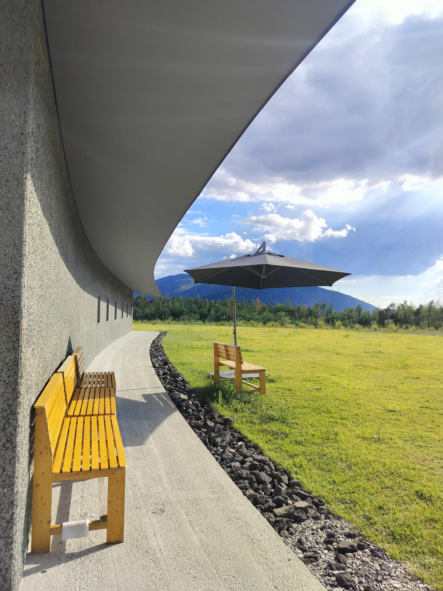 熊本景點南阿蘇┃震災博物館-東海大學阿蘇校區舊1號館 震災遺跡防災意識 航海王-羅賓銅像(熊本地震震災ミュージアム)