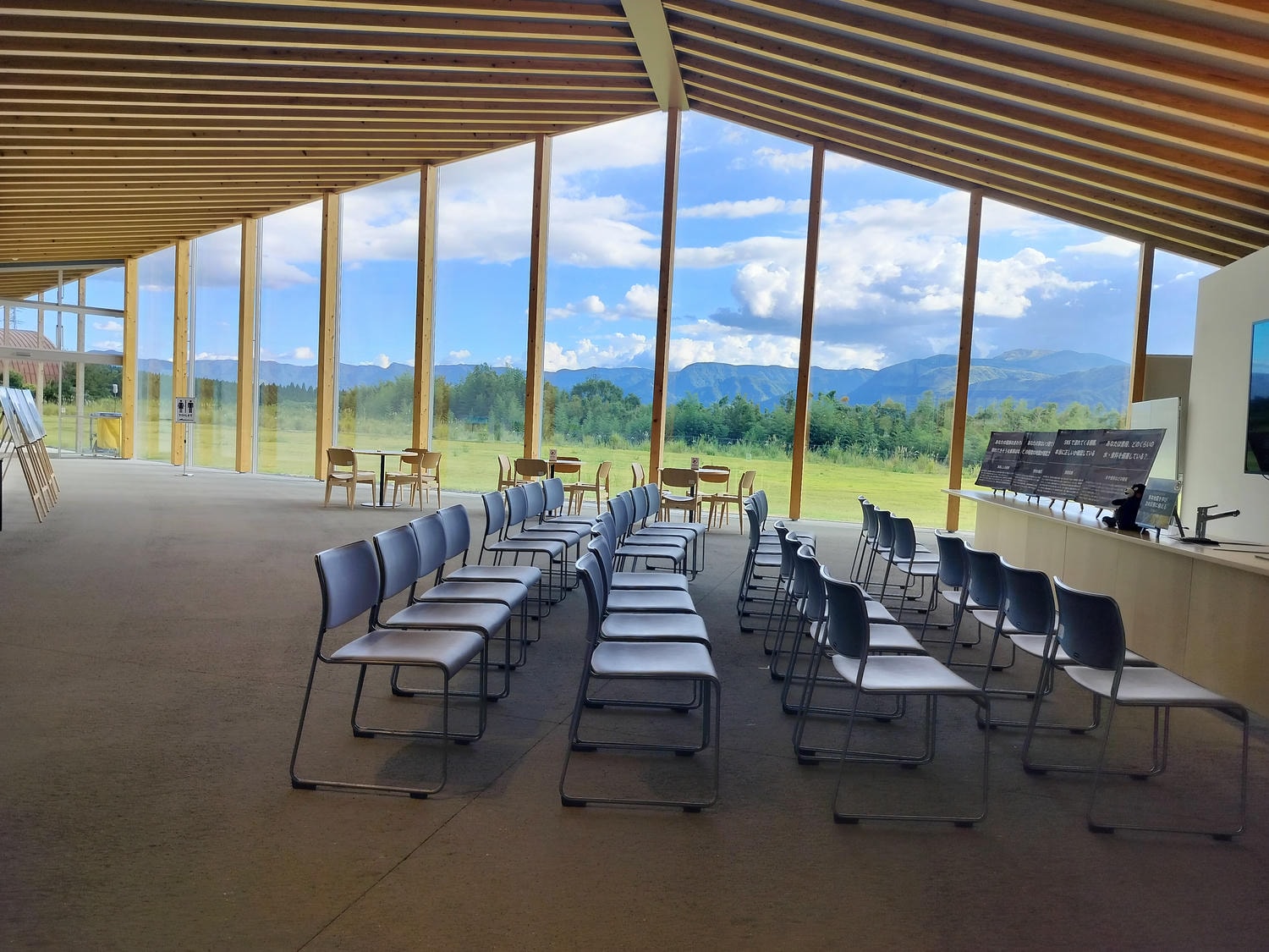 熊本景點南阿蘇┃震災博物館-東海大學阿蘇校區舊1號館 震災遺跡防災意識 航海王-羅賓銅像(熊本地震震災ミュージアム)