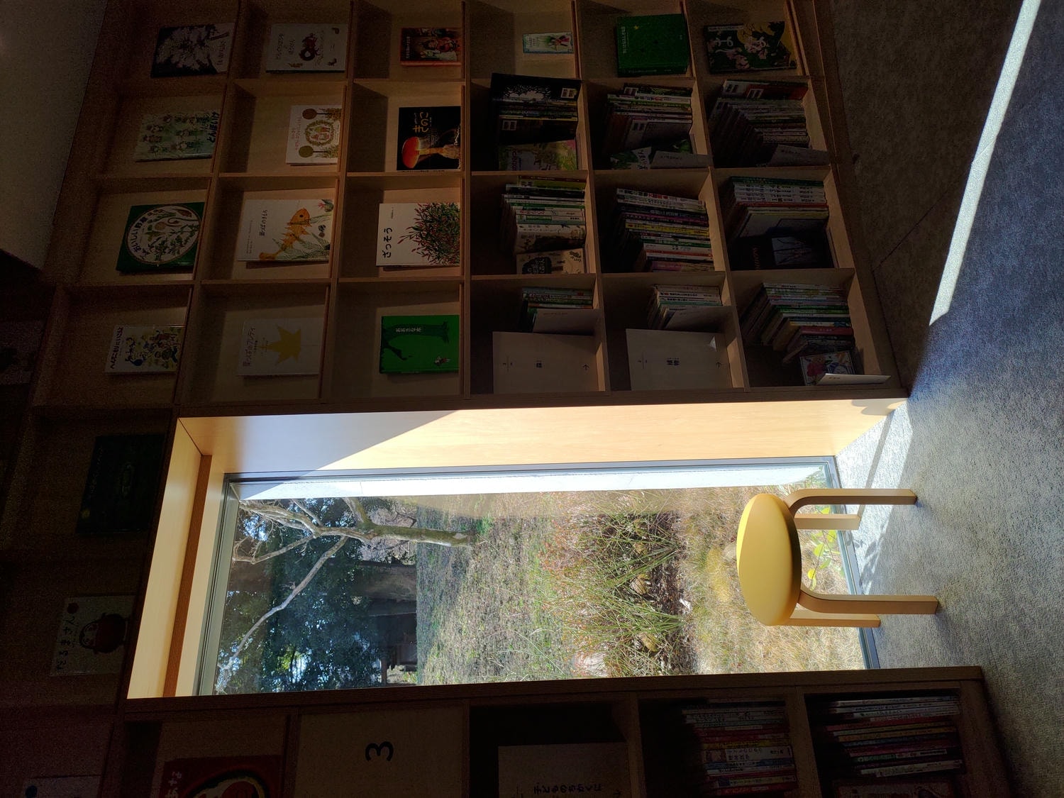 熊本景點┃2024開館 安藤忠雄設計捐贈「熊本兒童圖書森林」地震復興 熊本市路面電車步行5分 滿滿熊本元素直飛熊本