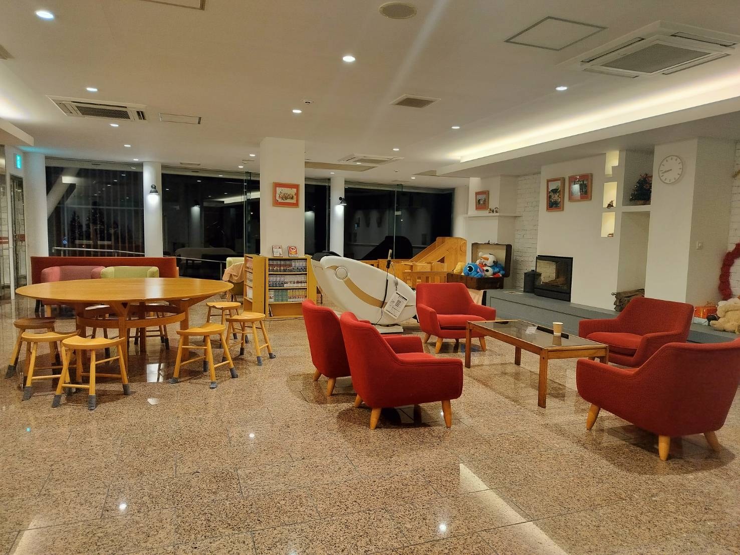 熊本住宿┃全年聖誕節!!天草聖誕老人飯店 寬徜乾淨天然溫泉CP值意外超讚 週邊餐廳多 免費停車 天草自駕