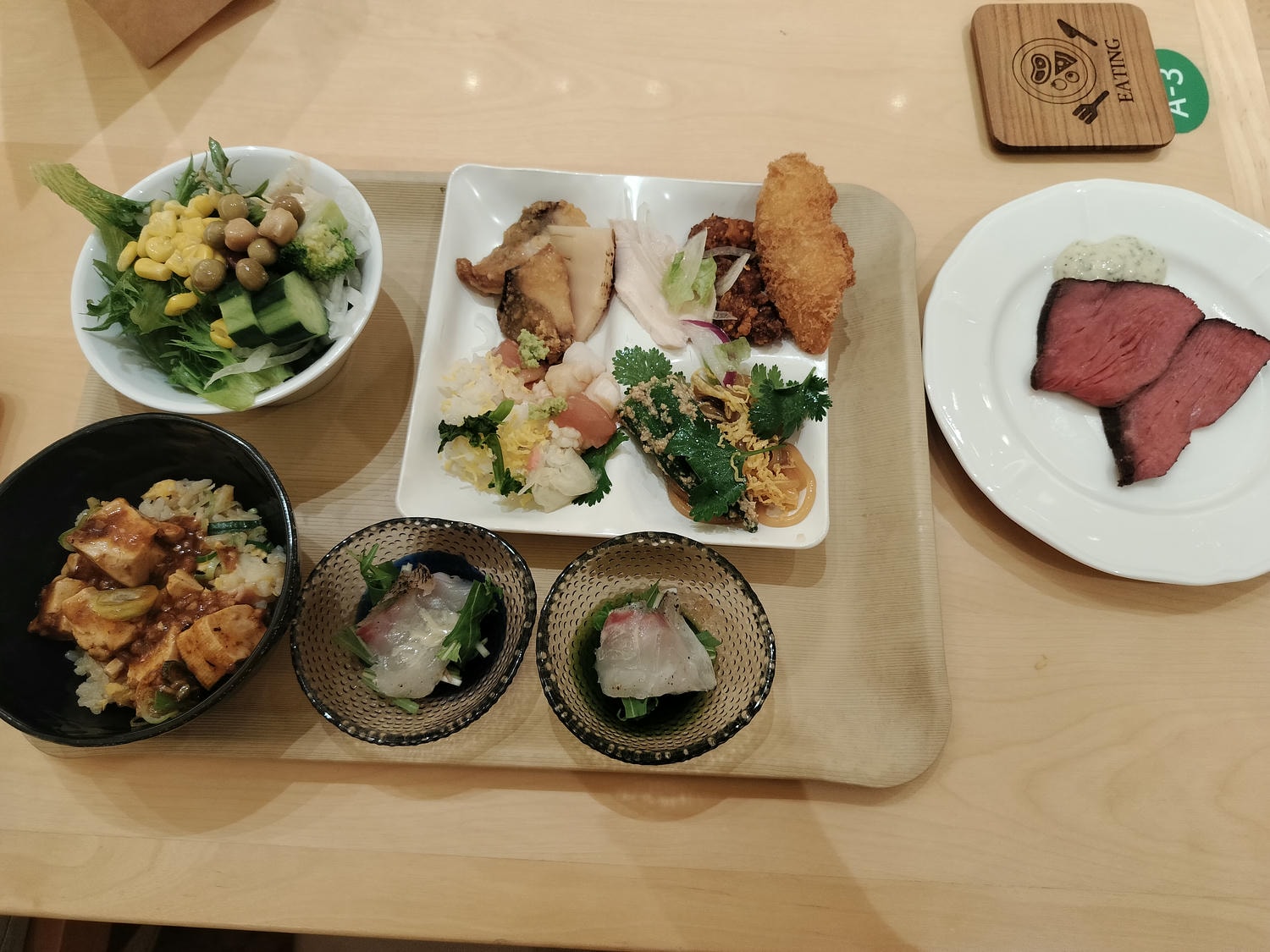 近畿三重旅遊┃親子最愛!!夢想的賽車牆面「主題鈴鹿賽車場飯店」直通賽車場樂園 天然溫泉自助早晚餐超豐富 免費停車