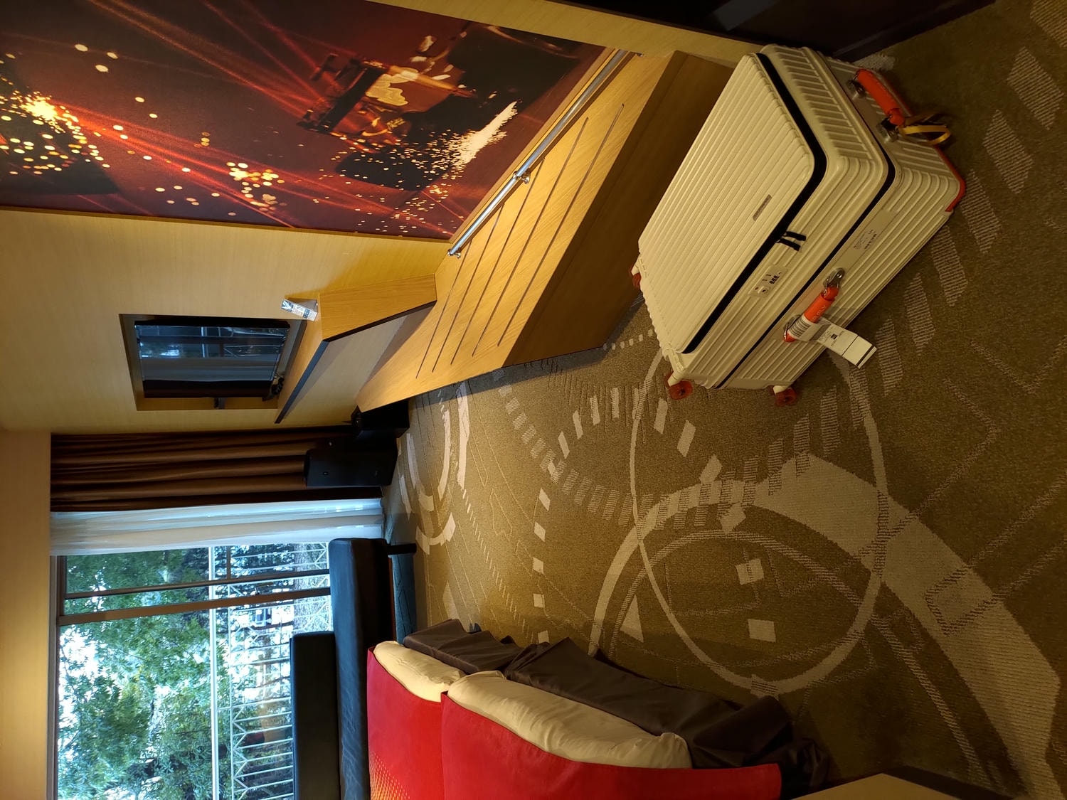 近畿三重旅遊┃親子最愛!!夢想的賽車牆面「主題鈴鹿賽車場飯店」直通賽車場樂園 天然溫泉自助早晚餐超豐富 免費停車