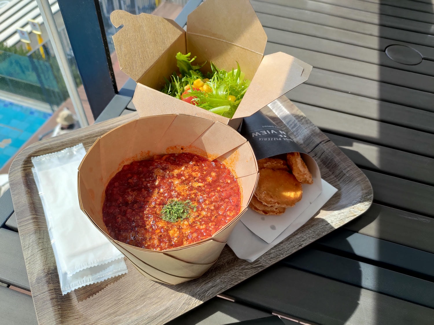 近畿三重┃「鈴鹿賽車場樂園」全介紹 大人小孩車車天堂一日護照 F1賽道賽車開起來 酷奇拉小鎮 VIP休息室 日本親子樂園