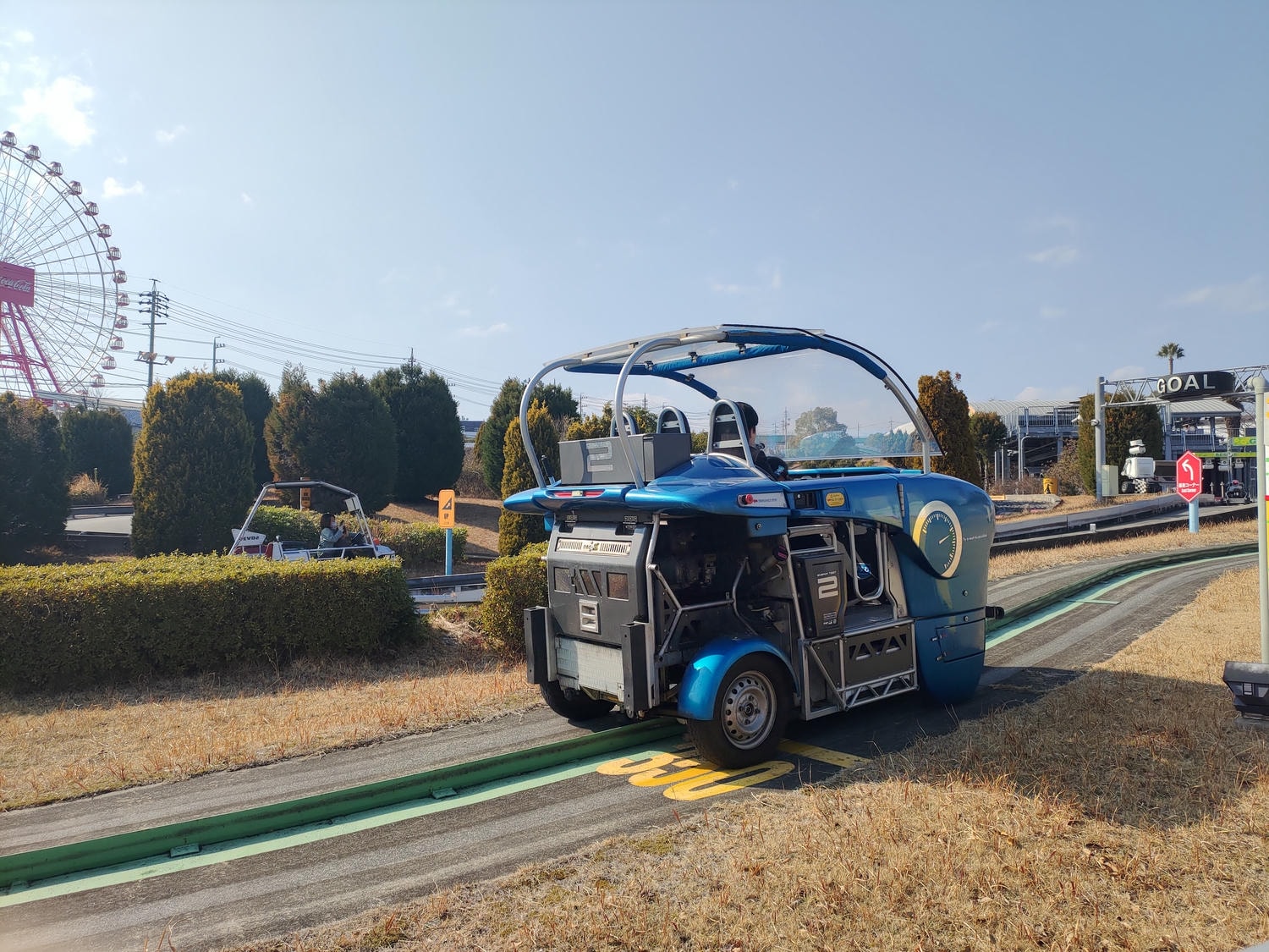 近畿三重┃「鈴鹿賽車場樂園」全介紹 大人小孩車車天堂一日護照 F1賽道賽車開起來 酷奇拉小鎮 VIP休息室 日本親子樂園