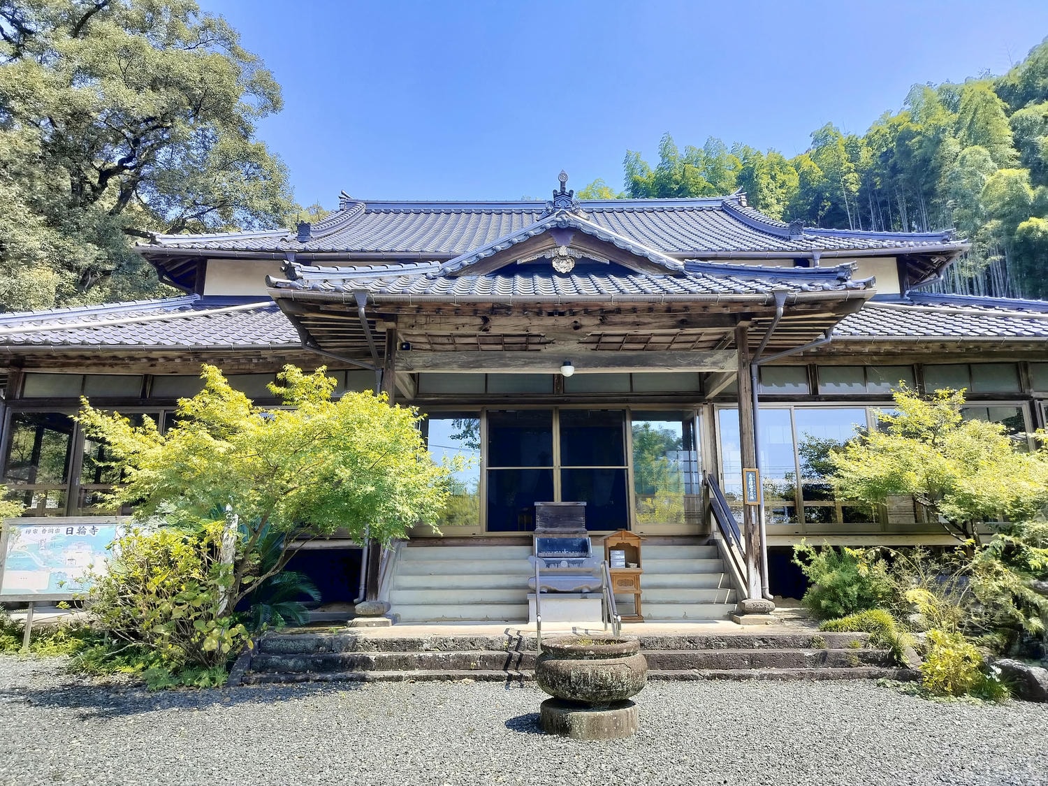 熊本餐廳┃山鹿市日輪寺「とき処 南無ナーム」精進料理食材細膩用心 座落池塘上 熊本素食 熊本自由行 - 第1張圖 熊本餐廳┃山鹿市日輪寺「とき処 南無ナーム」精進料理食材細膩用心 座落池塘上 熊本素食 熊本自由行
