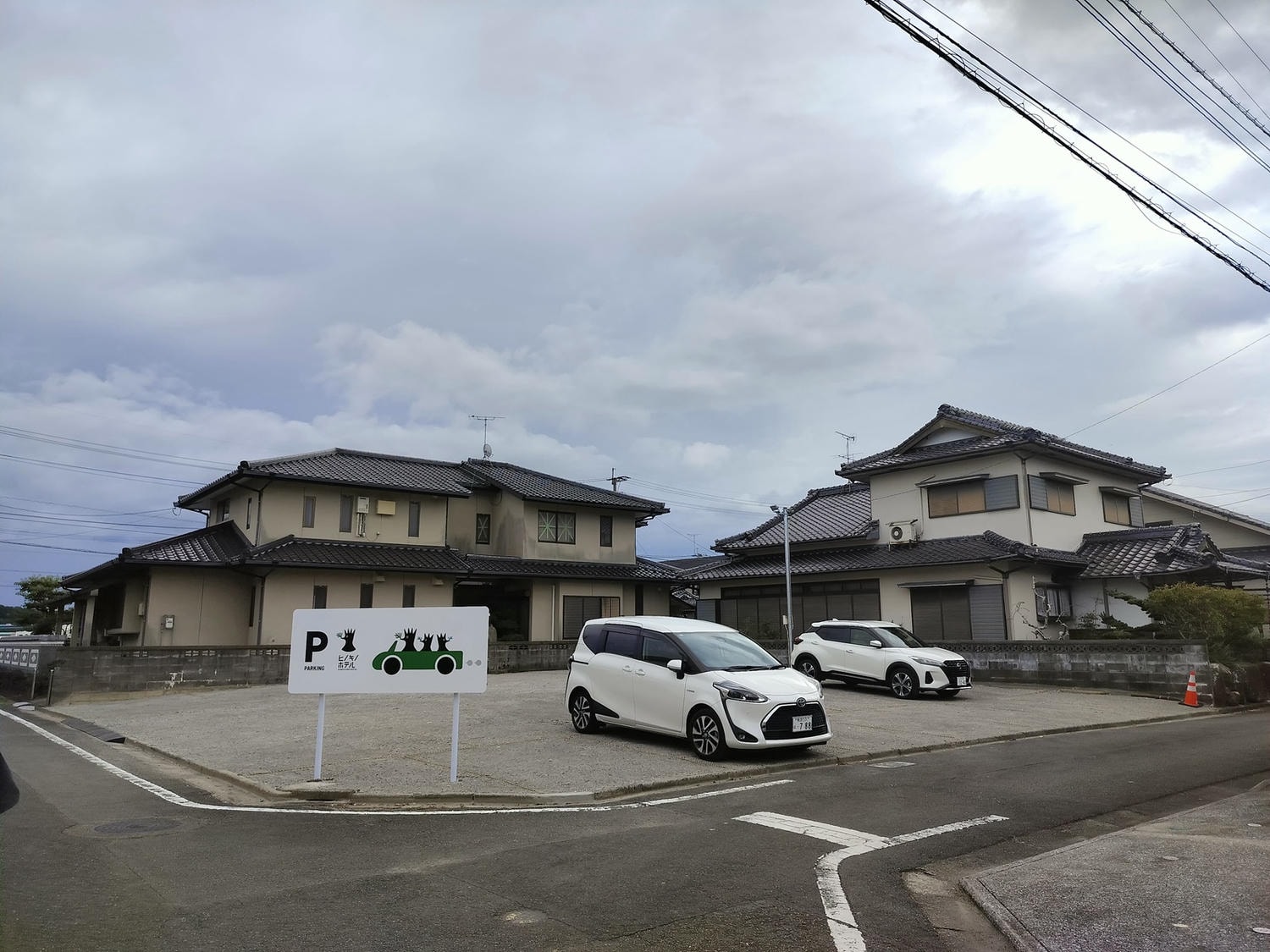 熊本天草住宿┃簡約檜木主題旅館ヒノキノホテル(𝐇𝐈𝐍𝐎𝐊𝐈𝐍𝐎 𝐇𝐎𝐓𝐄𝐋)可停車有早餐 天草自由行 天草自駕