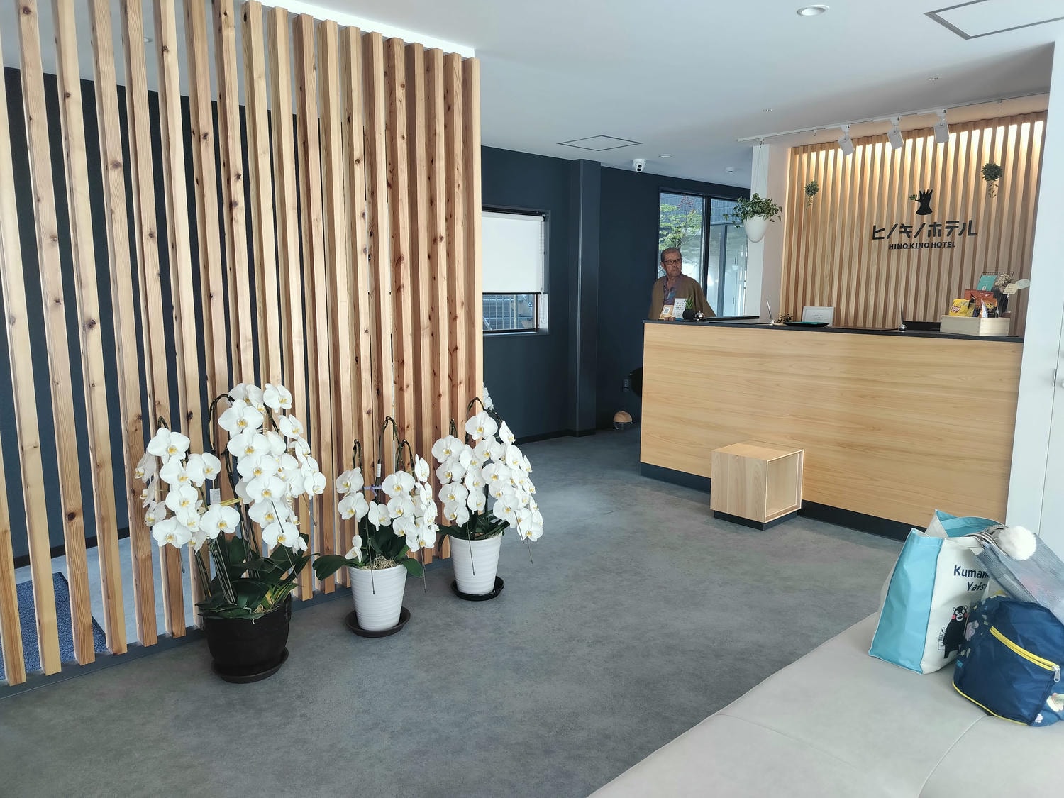 熊本天草住宿┃簡約檜木主題旅館ヒノキノホテル(𝐇𝐈𝐍𝐎𝐊𝐈𝐍𝐎 𝐇𝐎𝐓𝐄𝐋)可停車有早餐 天草自由行 天草自駕