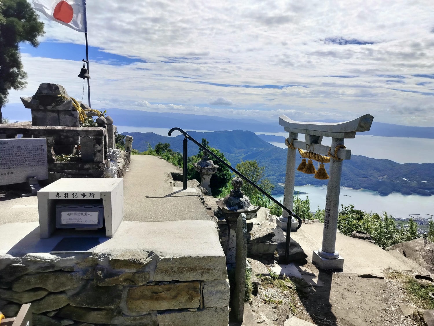 熊本天草景點┃天草倉岳神社 站上682米天空鳥居 鳥居天空一線絕景 天草自由行 天草自駕 天草打卡