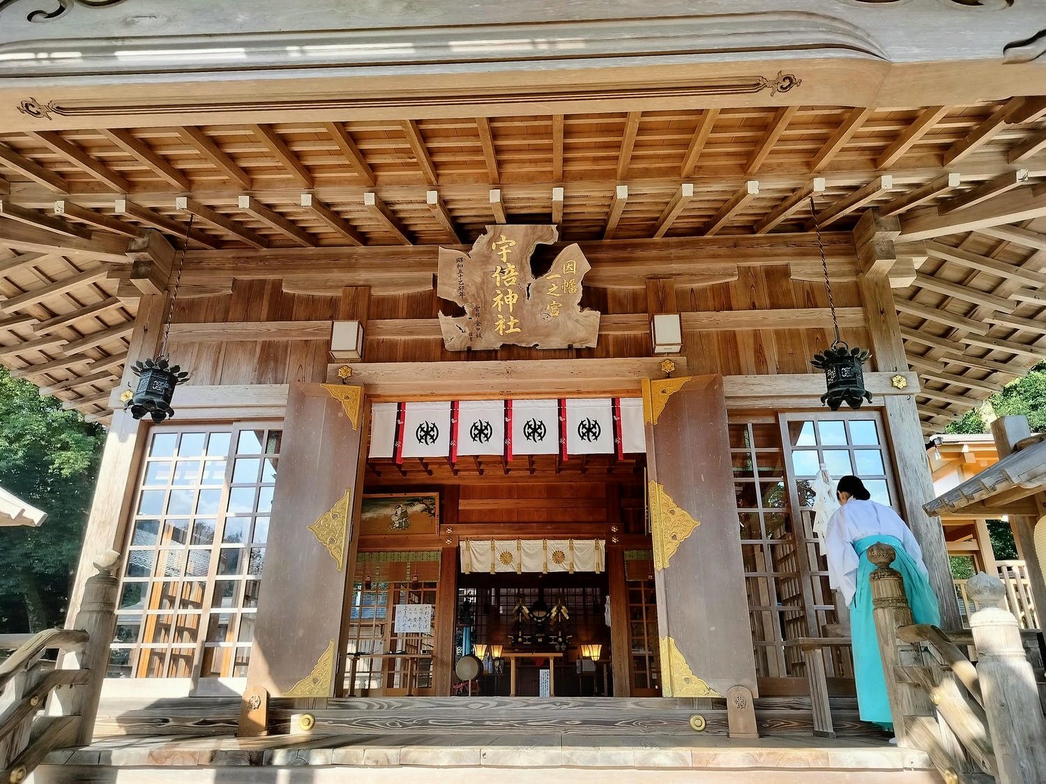 鳥取景點┃楓紅「宇倍神社」日本最早登上紙鈔的神社 生意興隆財運、八頭町「仁王堂大銀杏」600年樹齡 - 第5張圖 鳥取景點┃楓紅「宇倍神社」日本最早登上紙鈔的神社 生意興隆財運、八頭町「仁王堂大銀杏」600年樹齡