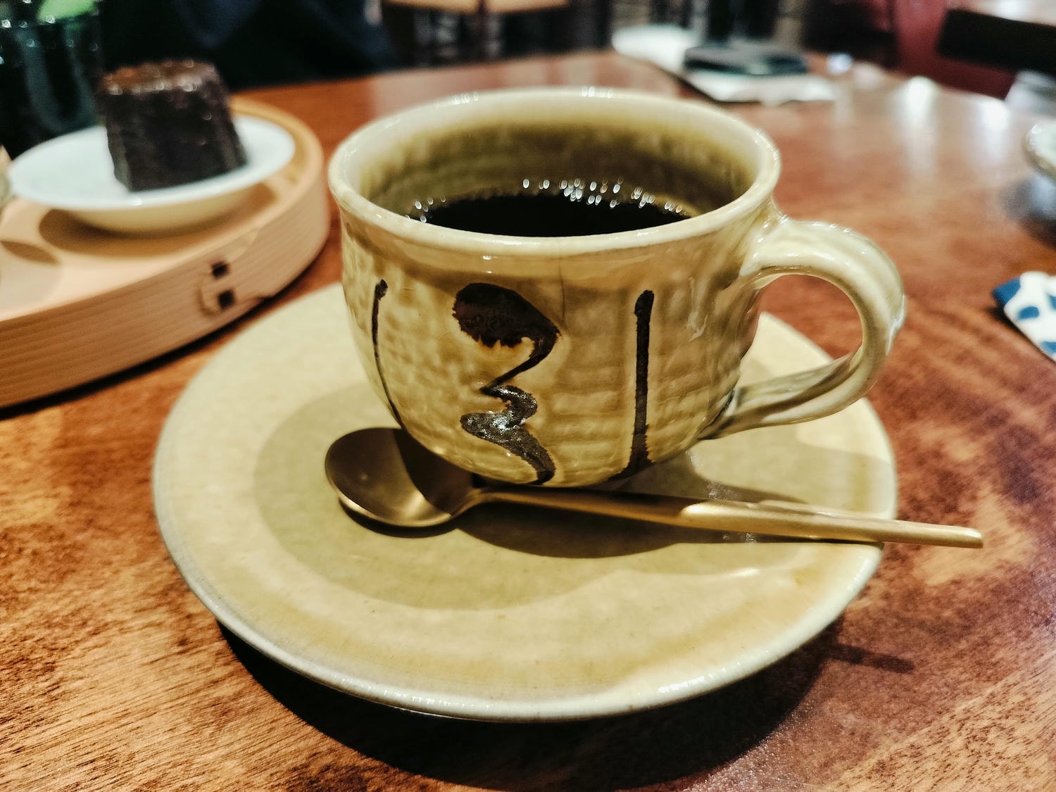 鳥取美食┃生活美學民藝「たくみ匠珈琲」午餐咖哩和牛漢堡排、下午茶蛋糕點心二層 視覺味覺享受 JR鳥取走6分 鳥取餐廳