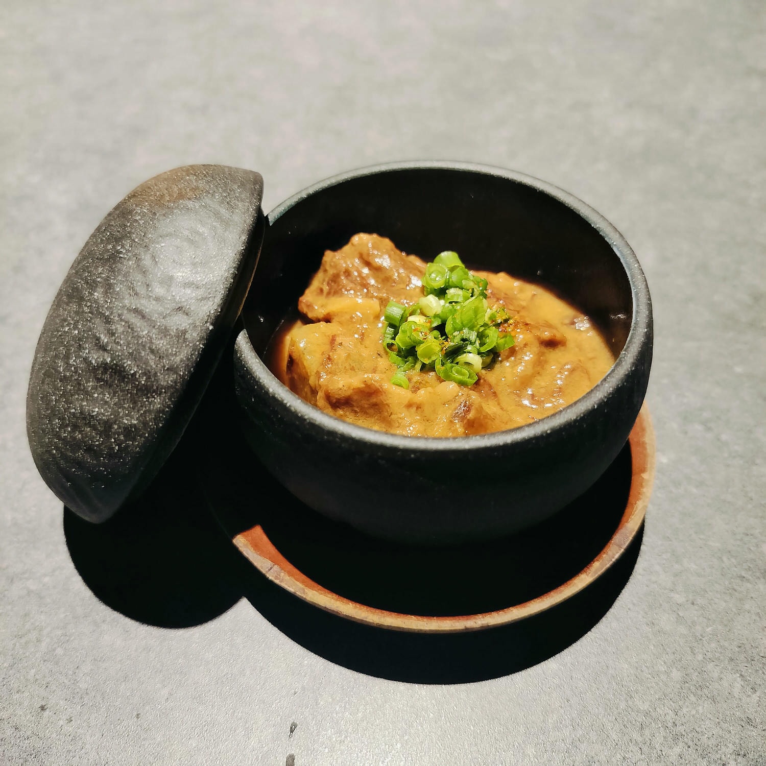 鳥取餐廳┃鳥取市口袋名單「肉料理 Nick」、松葉蟹饗宴「かにまつば Kanimatsuba」、 咖哩洋食家Tabito - 第6張圖 鳥取餐廳┃鳥取市口袋名單「肉料理 Nick」、松葉蟹饗宴「かにまつば Kanimatsuba」、 咖哩洋食家Tabito