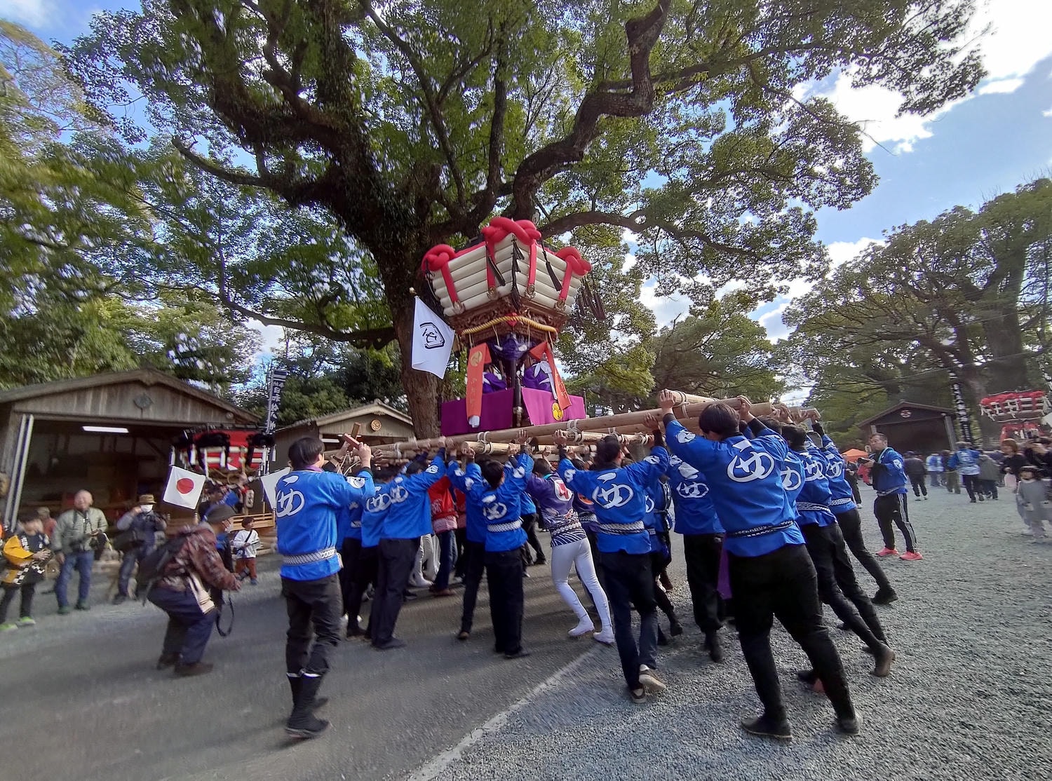 四國祭典┃與張泰山一家參加德島縣日和佐八幡神社祭典!扛驕刻竹燈打太鼓看撞驕 遊山箱晚餐賞花火