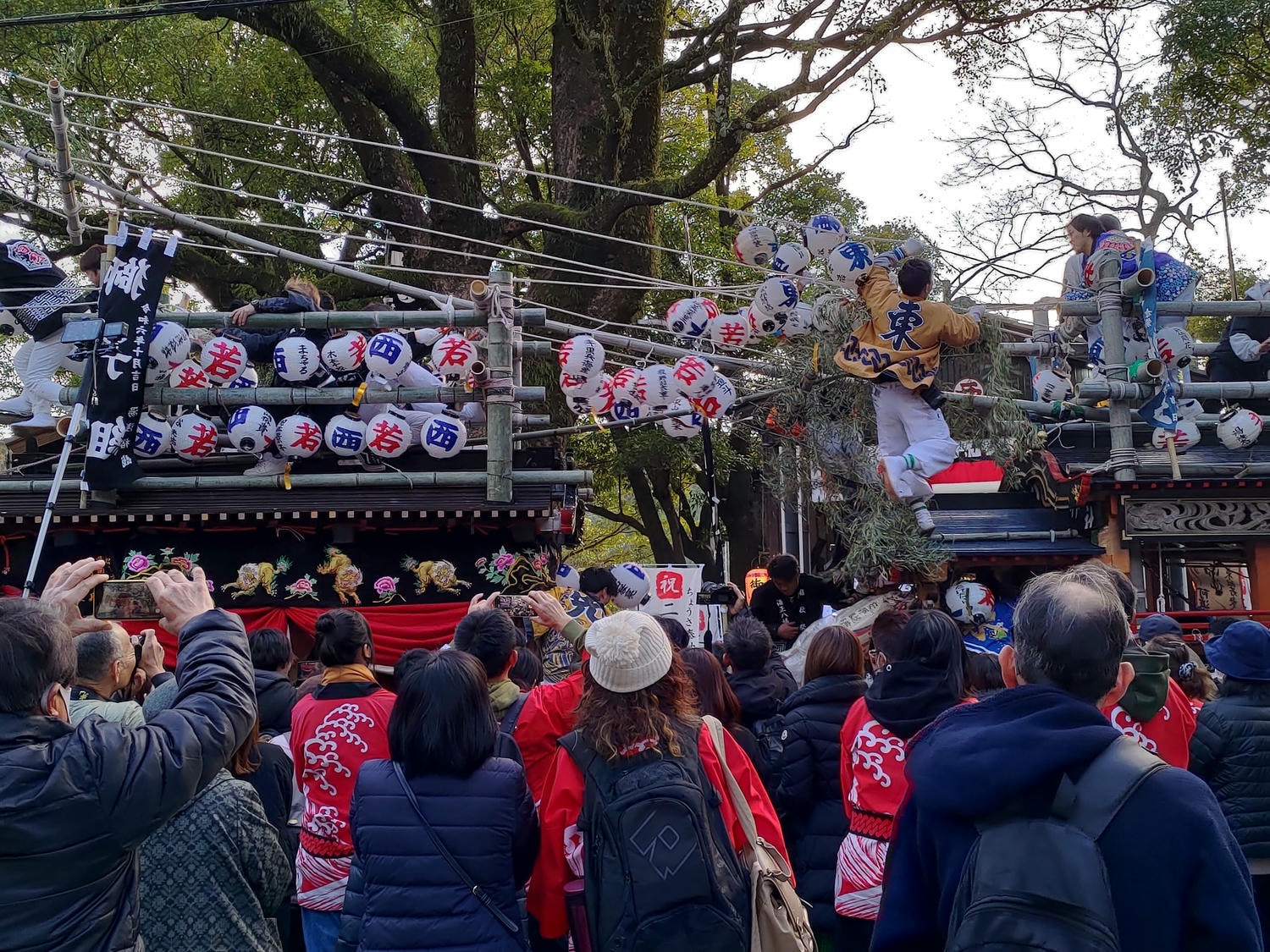 四國祭典┃與張泰山一家參加德島縣日和佐八幡神社祭典!扛驕刻竹燈打太鼓看撞驕 遊山箱晚餐賞花火