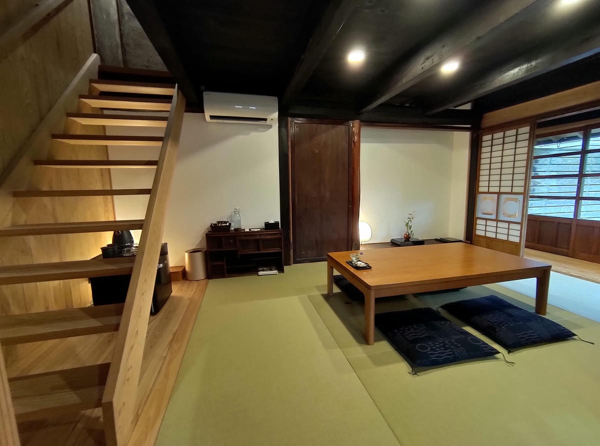 熊本住宿甲佐町┃NIPPONIA 「疏水之鄉」古民家住宿一日僅三房 水與歷史共生 百年當鋪房 樓中樓緣側賞日常 當地食材早餐