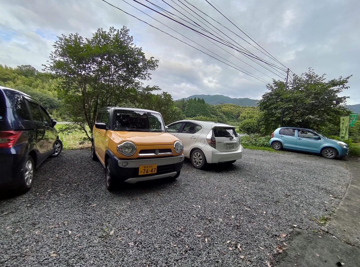 熊本餐廳甲佐┃炭香四溢古民家「野乃家」炭烤地雞×爆彈飯糰 藏身山林間!當地小聚都來這 熊本自駕