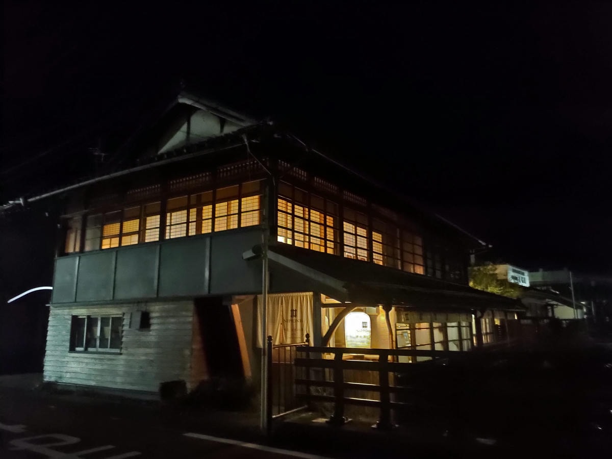 熊本住宿甲佐町┃NIPPONIA 「疏水之鄉」古民家住宿一日僅三房 水與歷史共生 百年當鋪房 樓中樓緣側賞日常 當地食材早餐