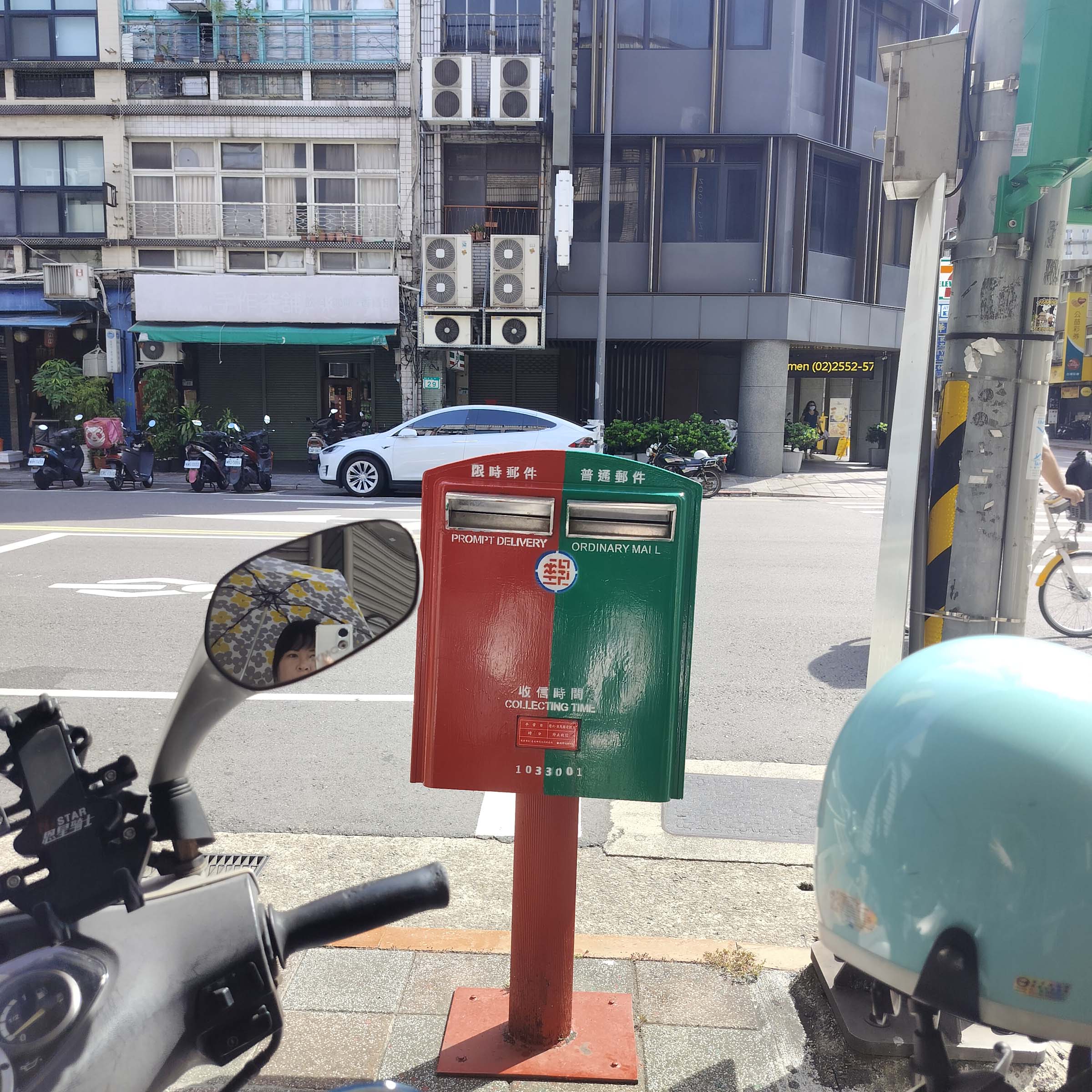 台北散策┃ふらり大稻埕迪化街さんぽ 紅豆緑豆の甘さと霞海城隍廟月下老人 個性的な猫ちゃんも出会った台北旅行 MRT北門駅 - 第24張圖 台北散策┃ふらり大稻埕迪化街さんぽ 紅豆緑豆の甘さと霞海城隍廟月下老人 個性的な猫ちゃんも出会った台北旅行 MRT北門駅