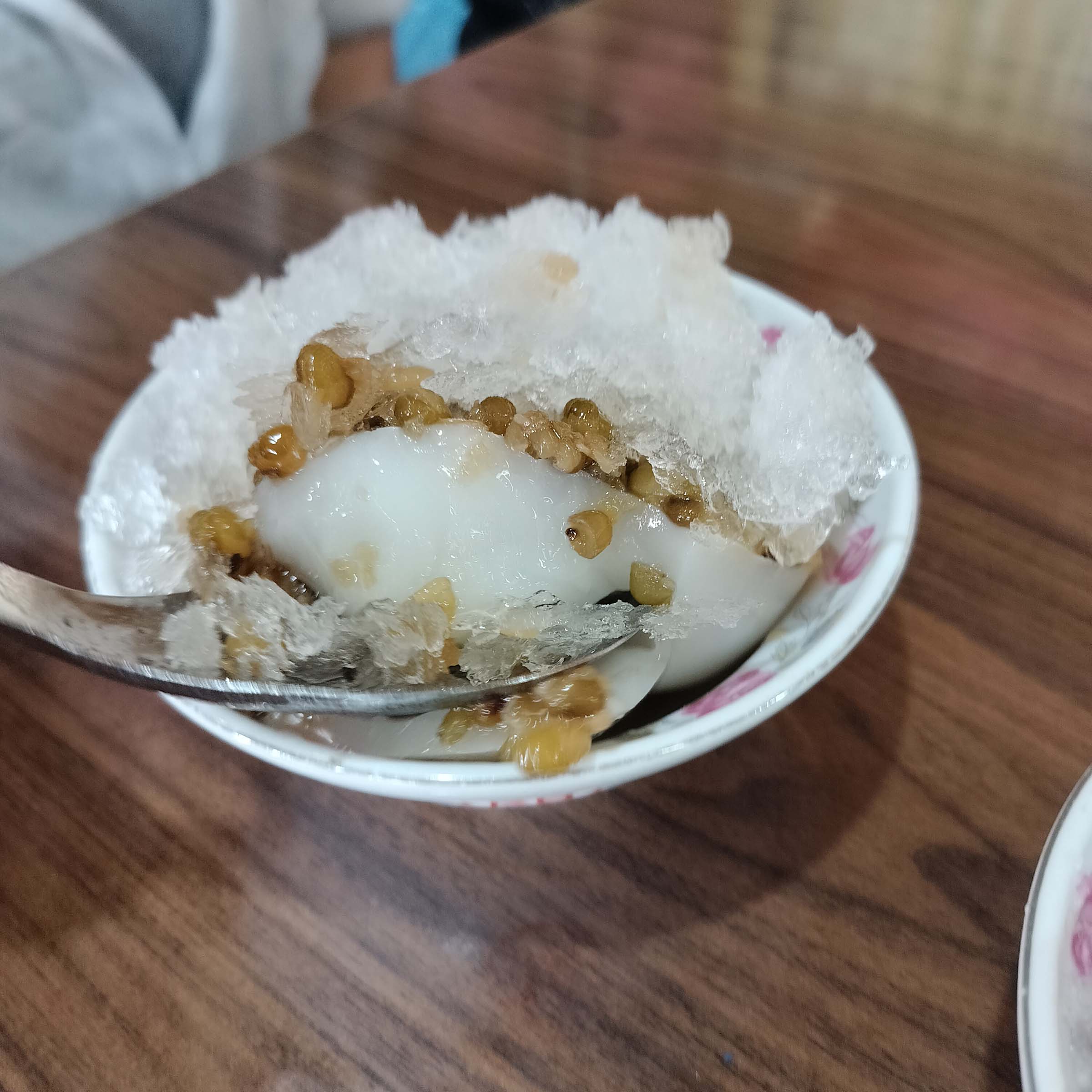 台北散策┃ふらり大稻埕迪化街さんぽ 紅豆緑豆の甘さと霞海城隍廟月下老人 個性的な猫ちゃんも出会った台北旅行 MRT北門駅 - 第17張圖 台北散策┃ふらり大稻埕迪化街さんぽ 紅豆緑豆の甘さと霞海城隍廟月下老人 個性的な猫ちゃんも出会った台北旅行 MRT北門駅