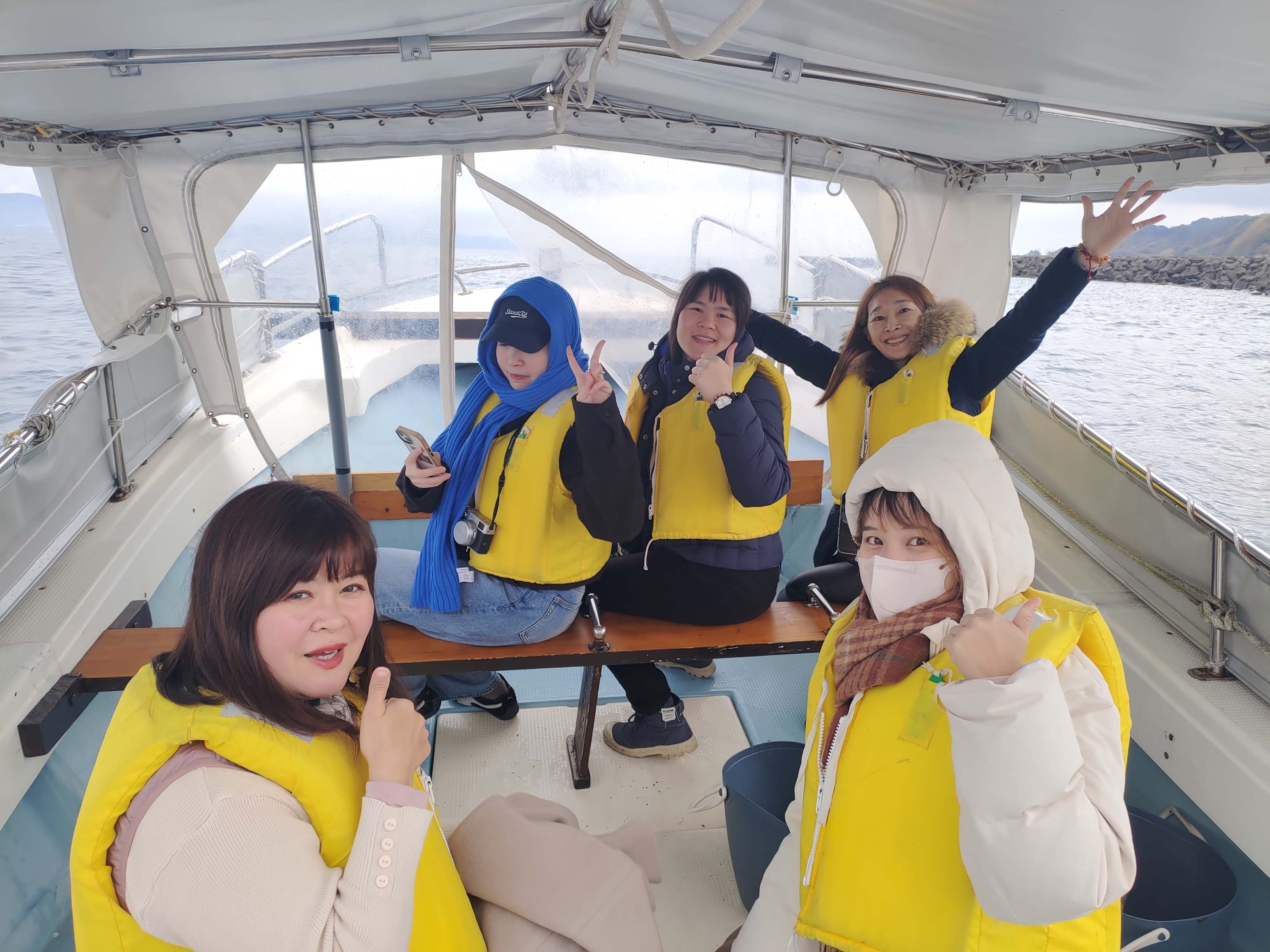 熊本天草┃95%遇見野生海豚跳的好高「天草海豚中心」200多頭超感動!「天草海鮮藏」吃最新鮮的海產 天草自駕 熊本直飛