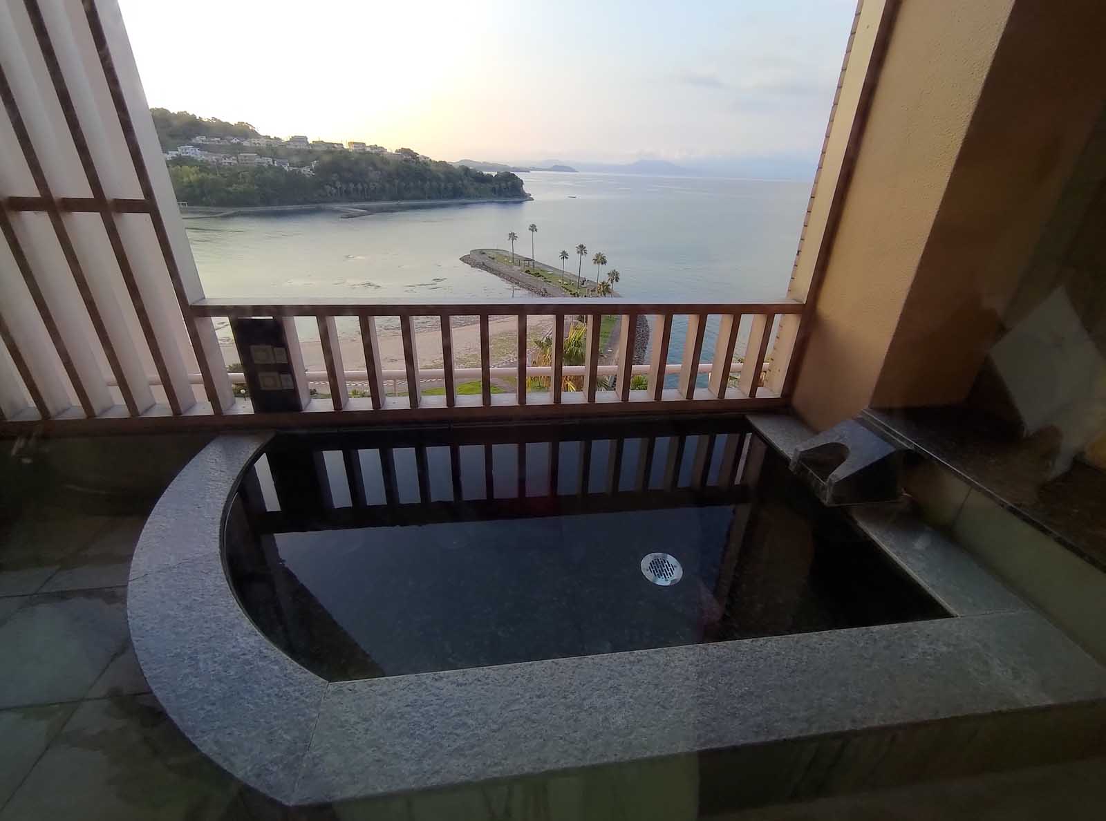 熊本天草┃天草ALEGRIA花園酒店渡假聖地 特別房開箱 專屬海平線天然溫泉、賞盡星空日出!極致海鮮一泊二食ホテルアレグリアガーデンズ天草 熊本自由行 - 第66張圖 熊本天草┃天草ALEGRIA花園酒店渡假聖地 特別房開箱 專屬海平線天然溫泉、賞盡星空日出!極致海鮮一泊二食ホテルアレグリアガーデンズ天草 熊本自由行