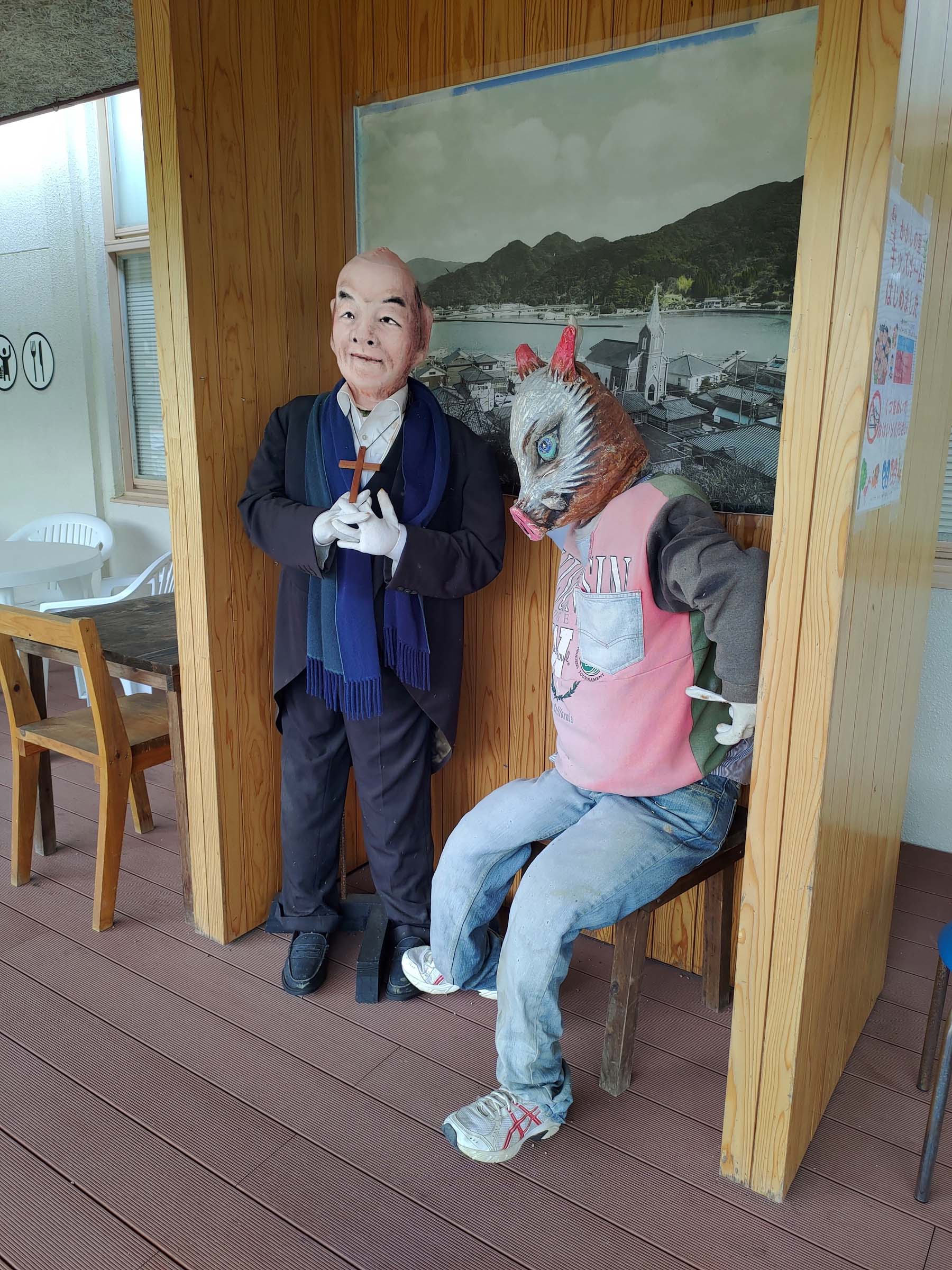 熊本天草┃小學校重生!600快樂村民都是假人「道之驛宮地岳稻草人村」特色景點 吃飯伴手禮蕎麥麵體驗 夏天挑戰測膽鬼屋天草自駕