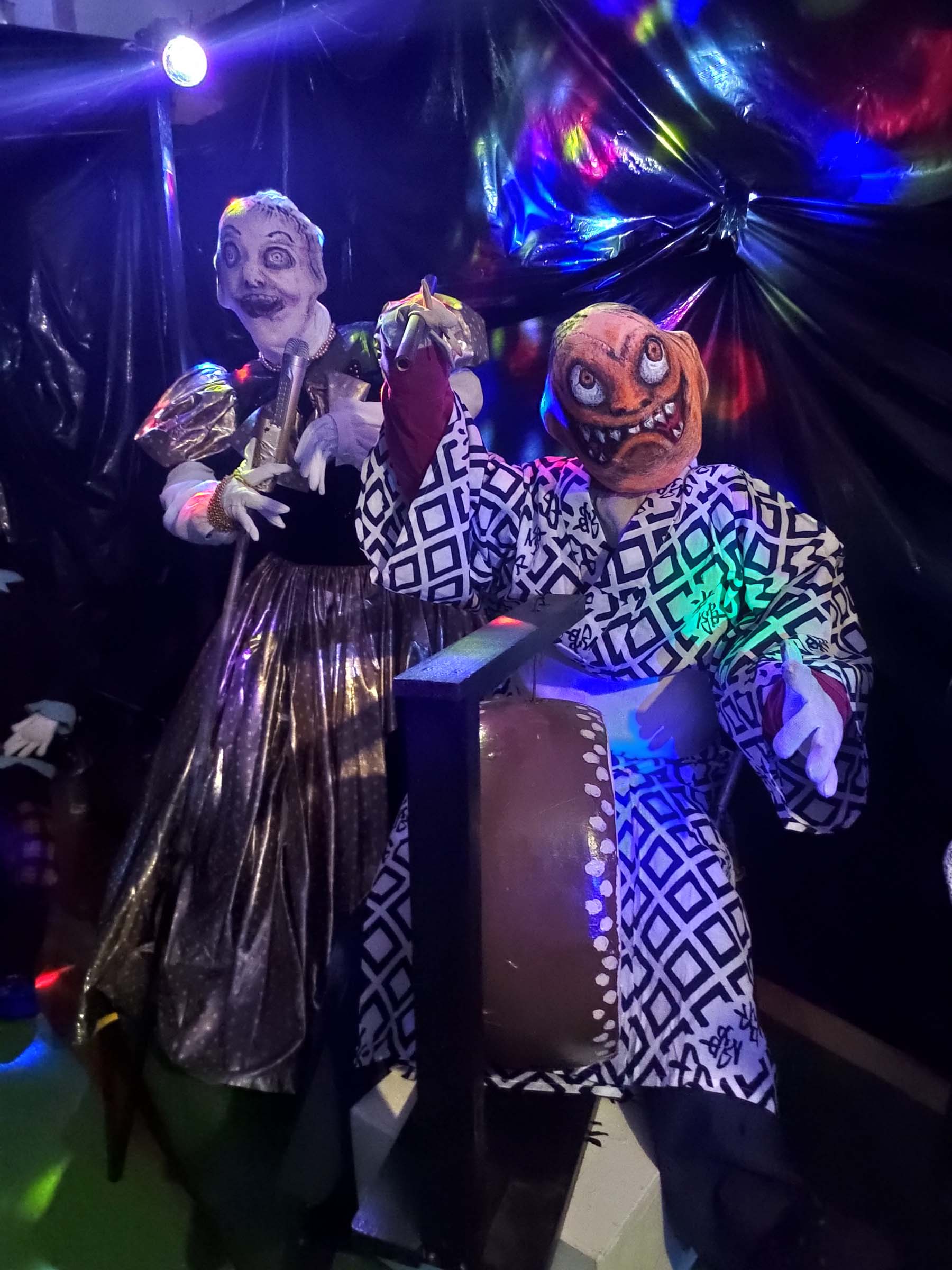 熊本天草┃小學校重生!600快樂村民都是假人「道之驛宮地岳稻草人村」特色景點 吃飯伴手禮蕎麥麵體驗 夏天挑戰測膽鬼屋天草自駕