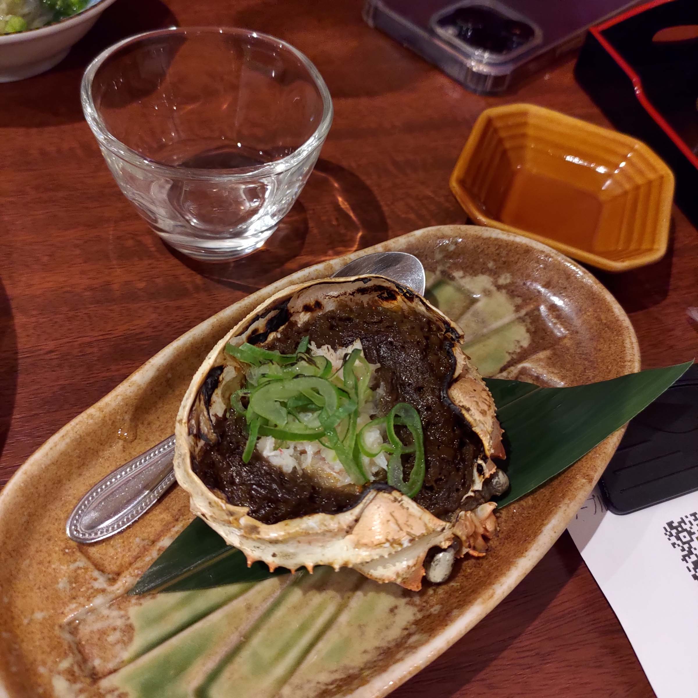 直飛函館自由行(美食上篇)┃JR函館站徒步吃飯 函館朝市吃海鮮 烏賊清居酒屋 排隊函館鹽味拉麵 鹿羊烤肉 北海道自由行