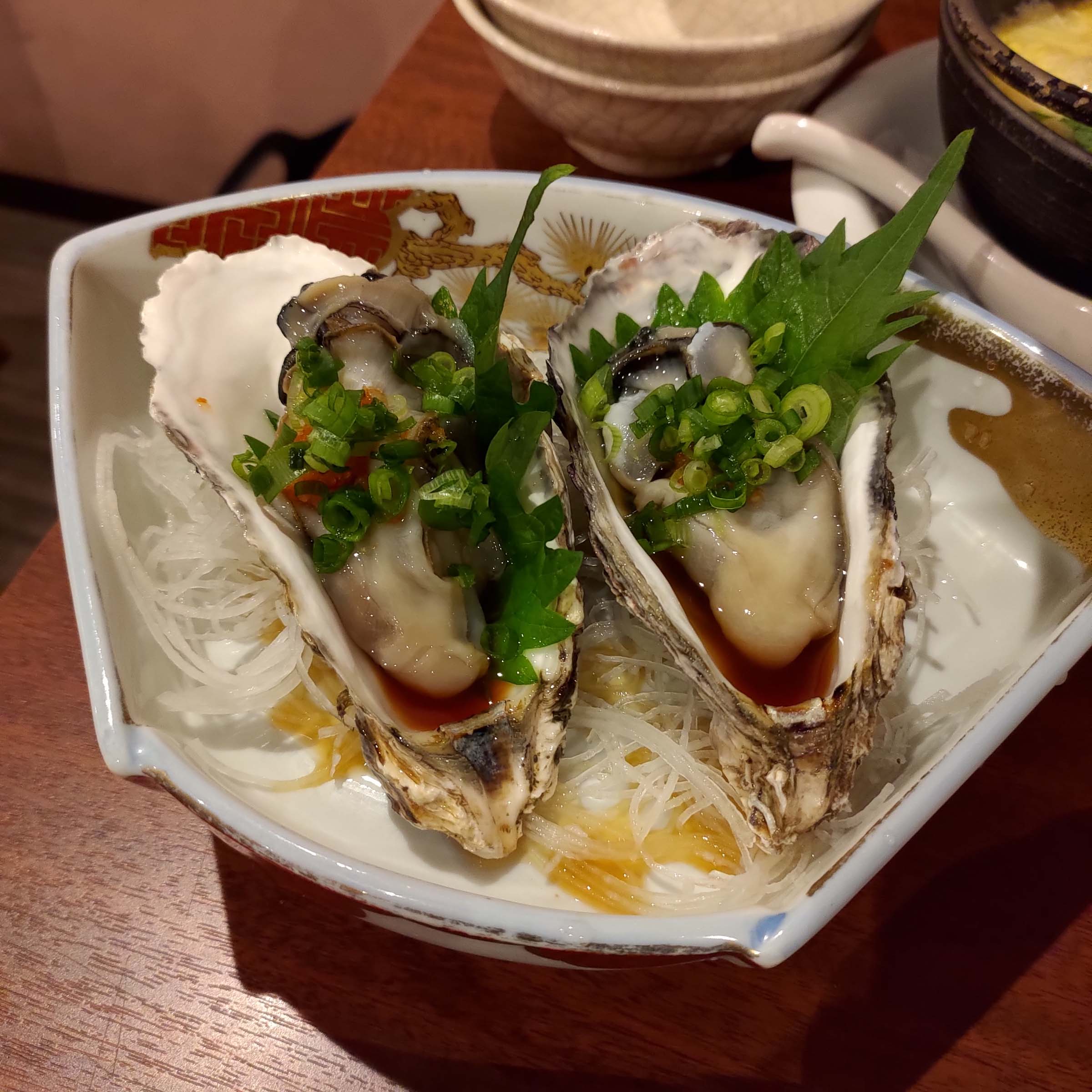 直飛函館自由行(美食上篇)┃JR函館站徒步吃飯 函館朝市吃海鮮 烏賊清居酒屋 排隊函館鹽味拉麵 鹿羊烤肉 北海道自由行