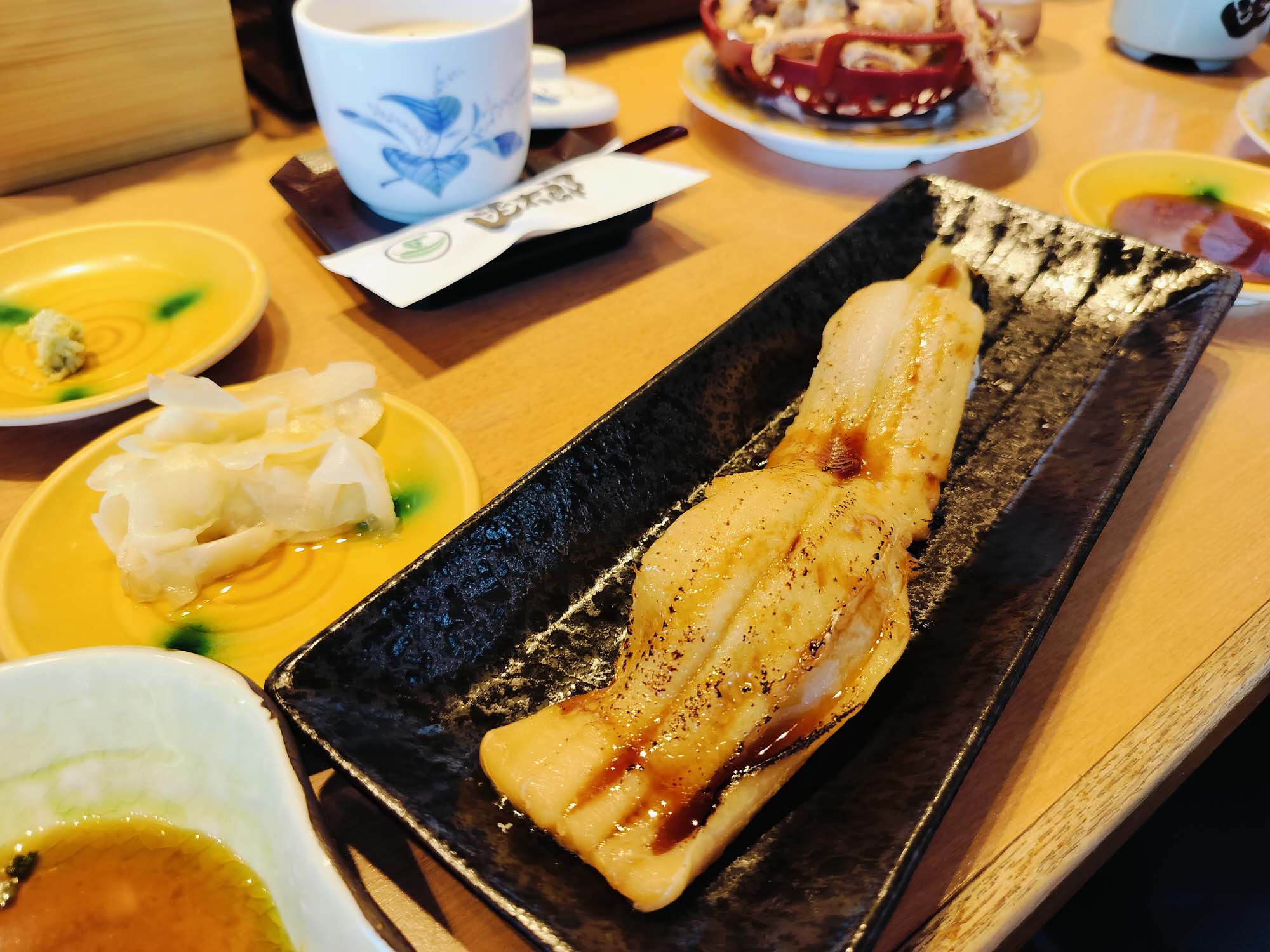 直飛函館自由行(美食中篇)┃ 函太郎壽司本店 奧芝商店湯咖哩 阿佐利壽喜燒 五島軒五稜郭塔店 濃厚特大杯抹茶 北海道自由行 經典必吃 - 第11張圖 直飛函館自由行(美食中篇)┃ 函太郎壽司本店 奧芝商店湯咖哩 阿佐利壽喜燒 五島軒五稜郭塔店 濃厚特大杯抹茶 北海道自由行 經典必吃
