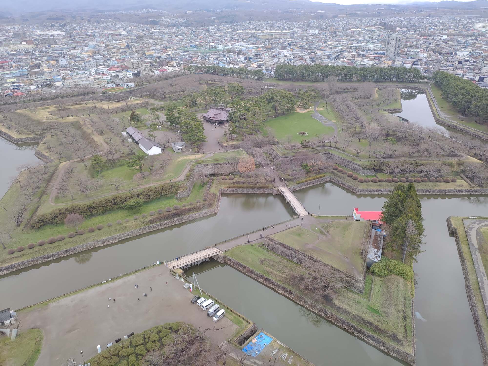 函館景點中篇｜秋楓城市漫旅五稜郭公園 金森紅磚倉庫散策 立待岬海角風景 函館必去景點 北海道直飛函館 函館自駕函館自由行