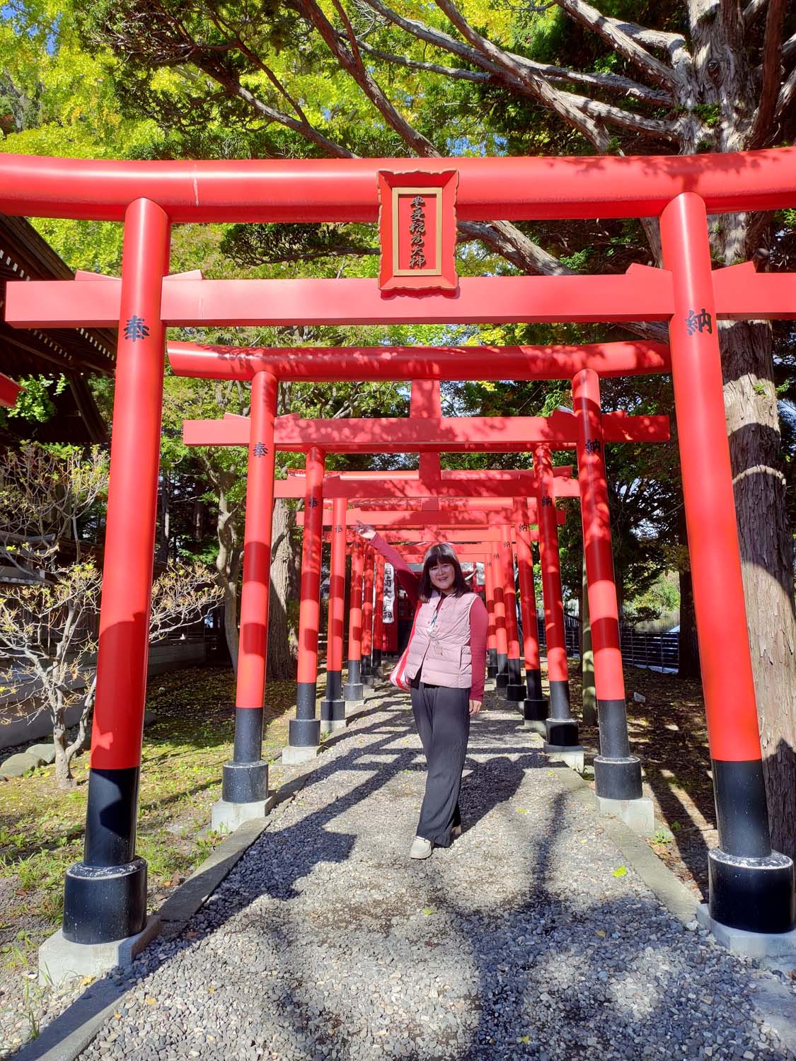 函館景點下篇|秋楓郊外大沼公園遊覽船 鹿部間歇泉道之站噴泉 五稜乃藏酒造 湯倉神社 見晴公園 女子修道院 再訪函館 函館自由行 - 第38張圖 函館景點下篇|秋楓郊外大沼公園遊覽船 鹿部間歇泉道之站噴泉 五稜乃藏酒造 湯倉神社 見晴公園 女子修道院 再訪函館 函館自由行