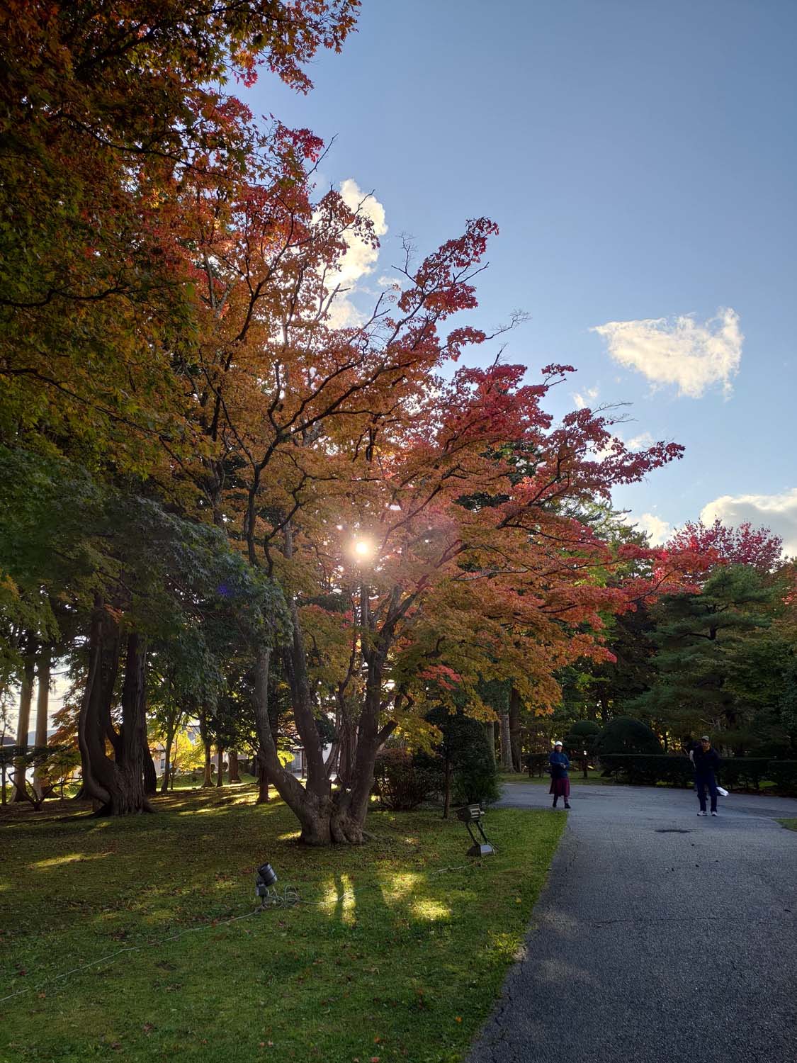 函館景點下篇|秋楓郊外大沼公園遊覽船 鹿部間歇泉道之站噴泉 五稜乃藏酒造 湯倉神社 見晴公園 女子修道院 再訪函館 函館自由行 - 第56張圖 函館景點下篇|秋楓郊外大沼公園遊覽船 鹿部間歇泉道之站噴泉 五稜乃藏酒造 湯倉神社 見晴公園 女子修道院 再訪函館 函館自由行