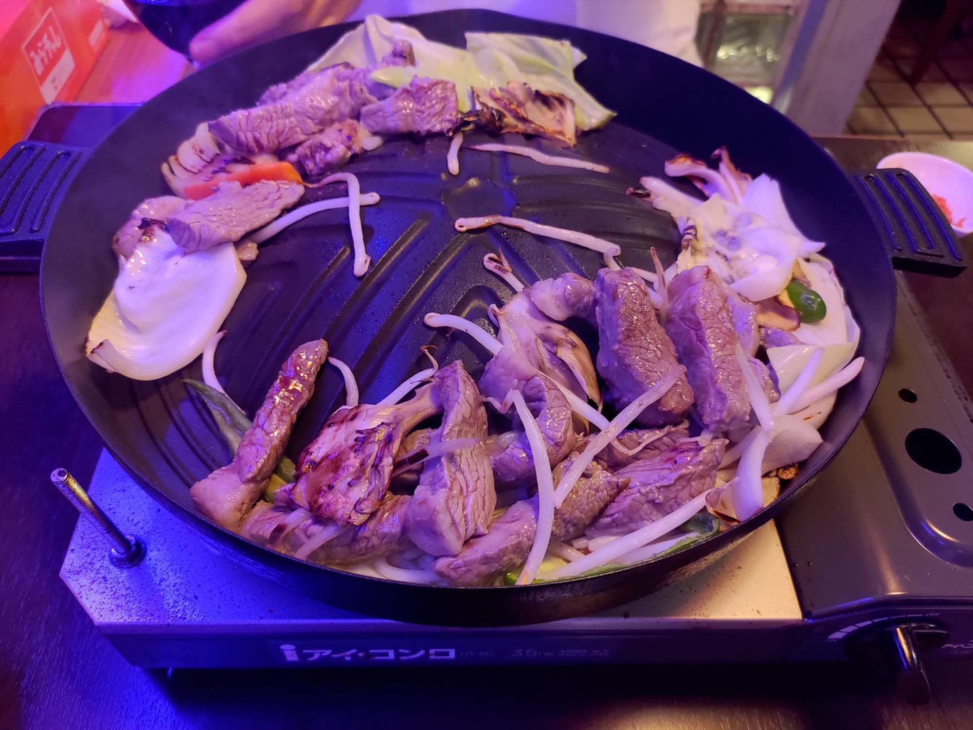 直飛函館自由行(美食上篇)┃JR函館站徒步吃飯 函館朝市吃海鮮 烏賊清居酒屋 排隊函館鹽味拉麵 鹿羊烤肉 北海道自由行