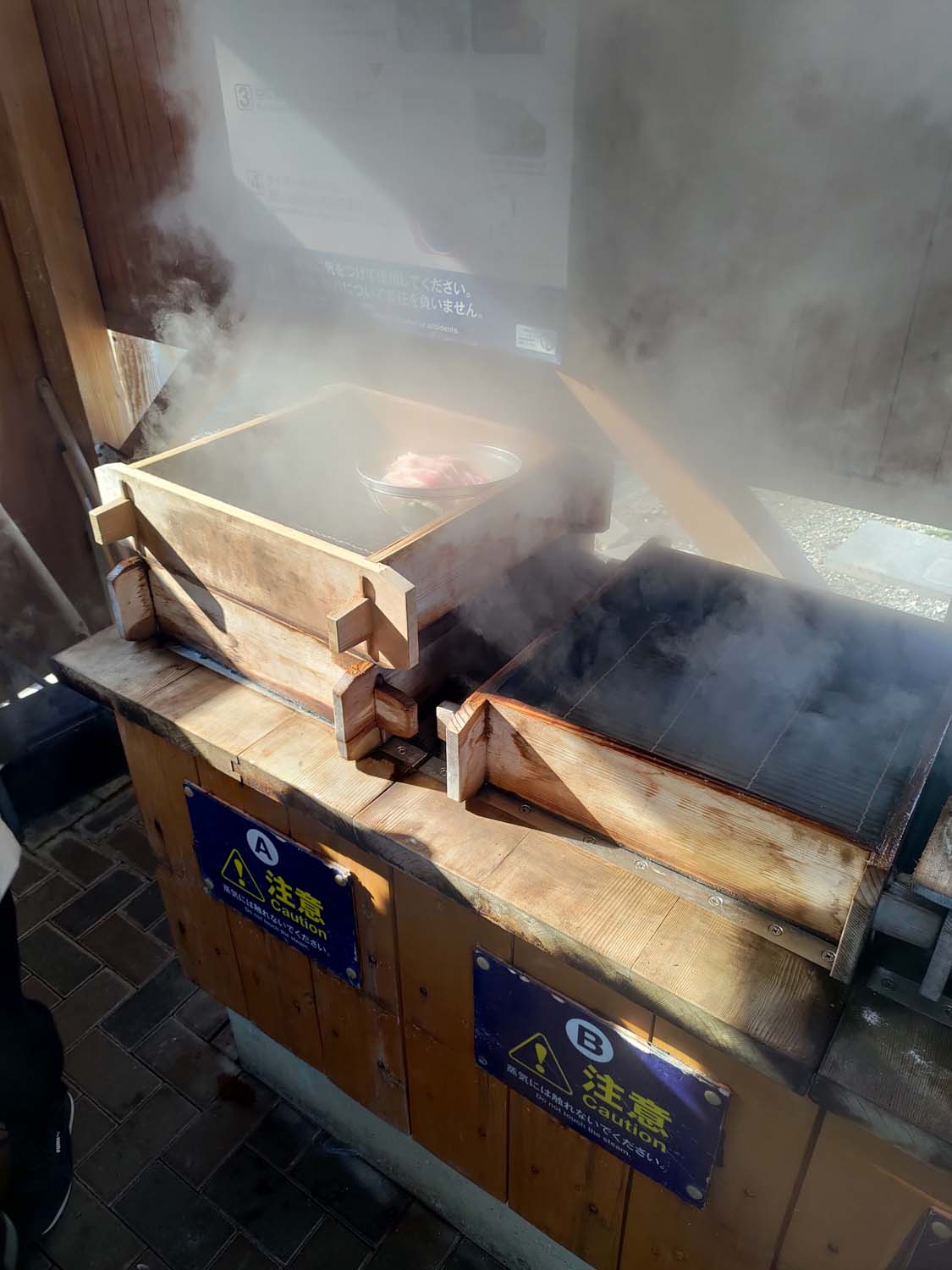 直飛函館自由行(美食下篇)┃一文字拉麵必吃 經典美鈴咖啡 鹿部間歇泉蒸料理天然噴泉 久保田牧場冰淇淋 北海道自駕 函館美食