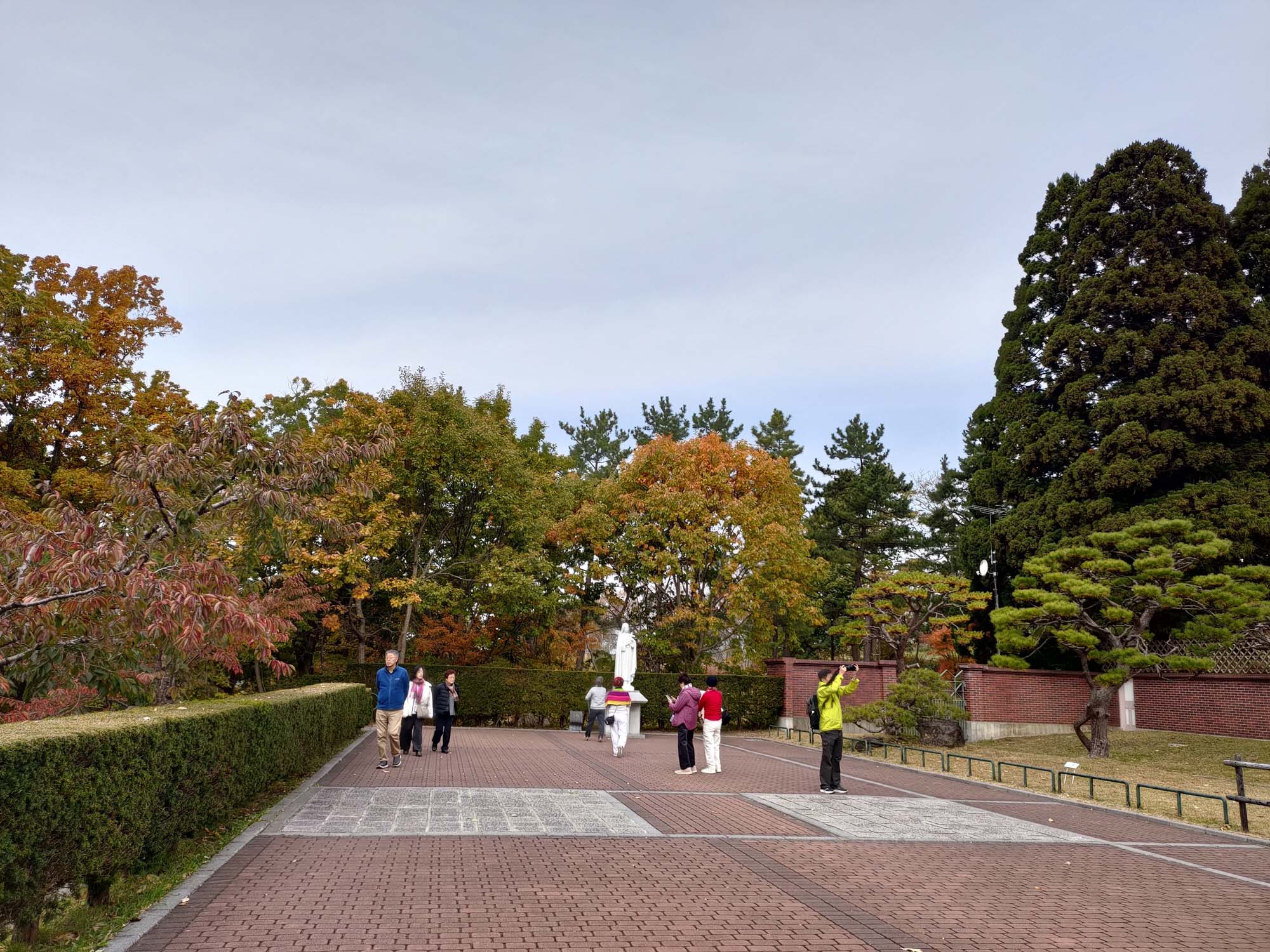 函館景點下篇|秋楓郊外大沼公園遊覽船 鹿部間歇泉道之站噴泉 五稜乃藏酒造 湯倉神社 見晴公園 女子修道院 再訪函館 函館自由行 - 第49張圖 函館景點下篇|秋楓郊外大沼公園遊覽船 鹿部間歇泉道之站噴泉 五稜乃藏酒造 湯倉神社 見晴公園 女子修道院 再訪函館 函館自由行