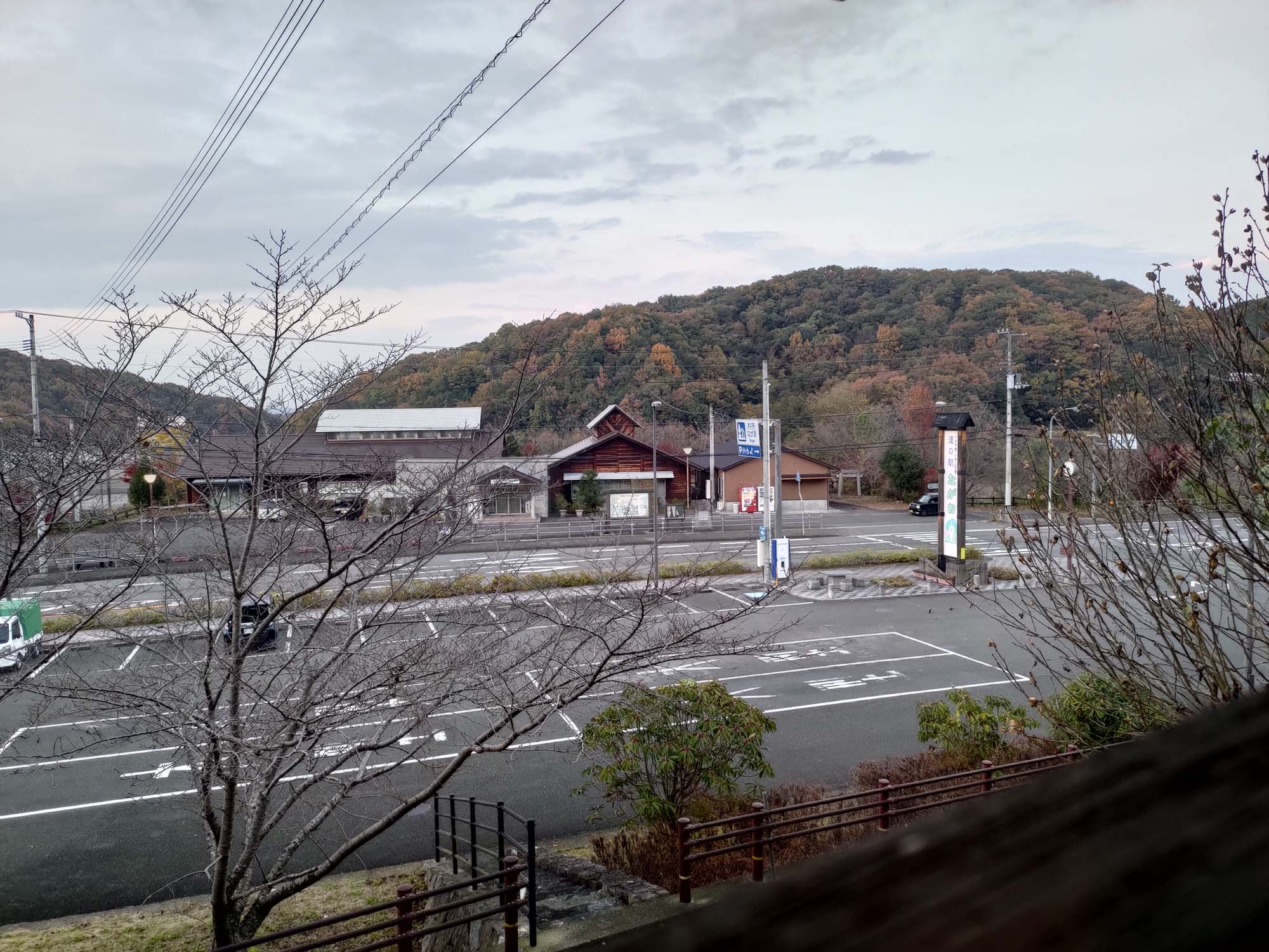 香川讚岐市住宿｜JR四國古民家「4S STAY鈴音」座落山景櫻花一日限定一組包棟 一泊二食橄欖牛涮涮鍋 86遍路志度寺 香川自駕