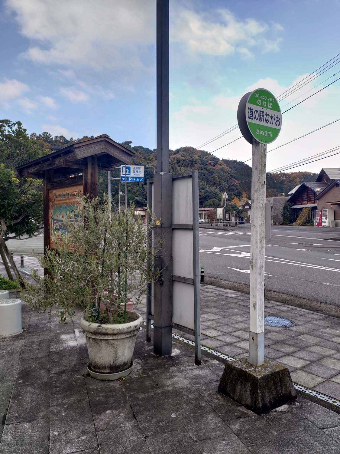 香川讚岐市住宿｜JR四國古民家「4S STAY鈴音」座落山景櫻花一日限定一組包棟 一泊二食橄欖牛涮涮鍋 86遍路志度寺 香川自駕