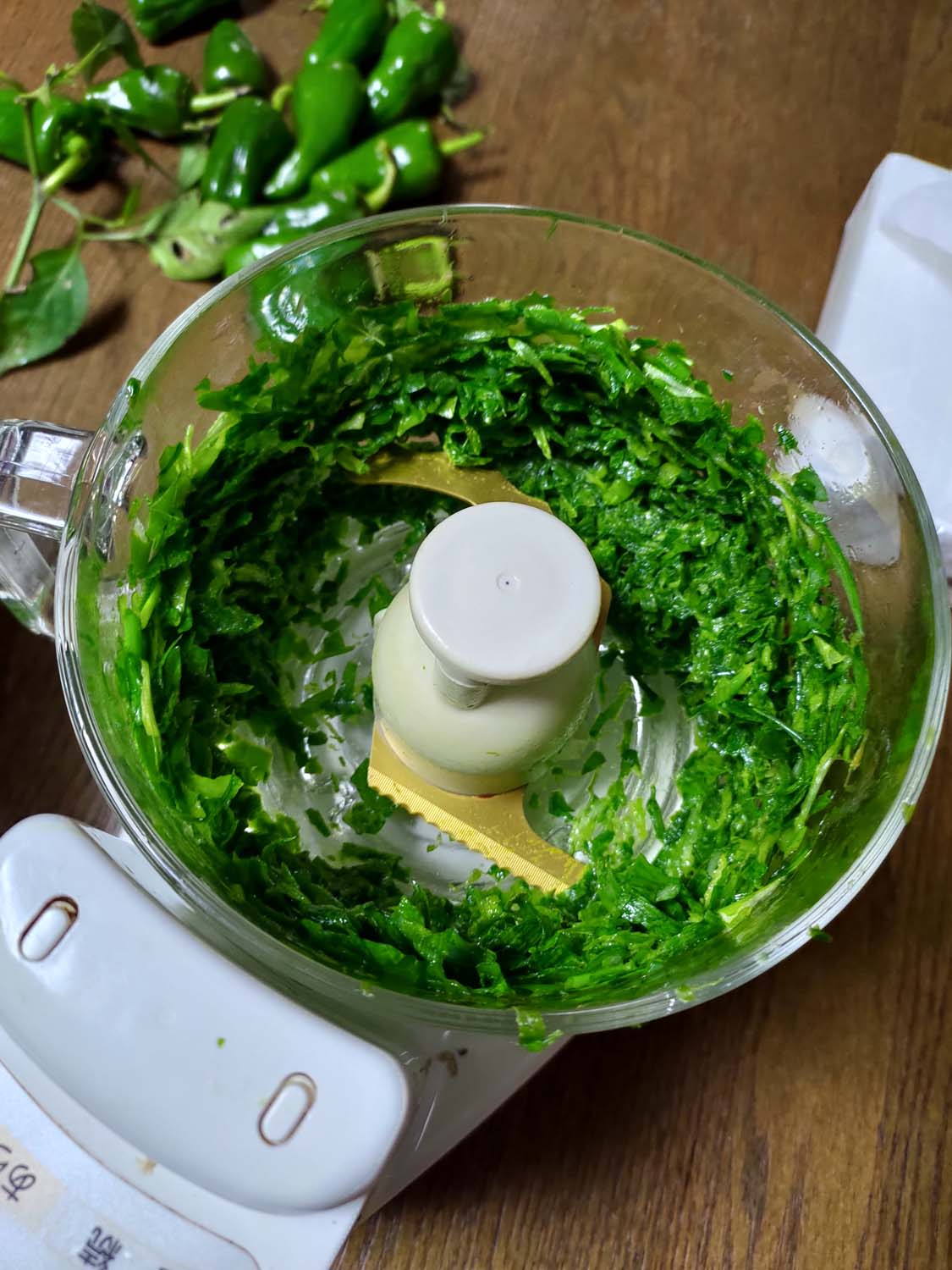 德島美馬農泊｜農家民宿中島 山上秋楓一泊二食 跟著奶奶種花拔菜包水餃 免費接送與預約方法 看板狗狗迎接 四國民宿 德島住宿