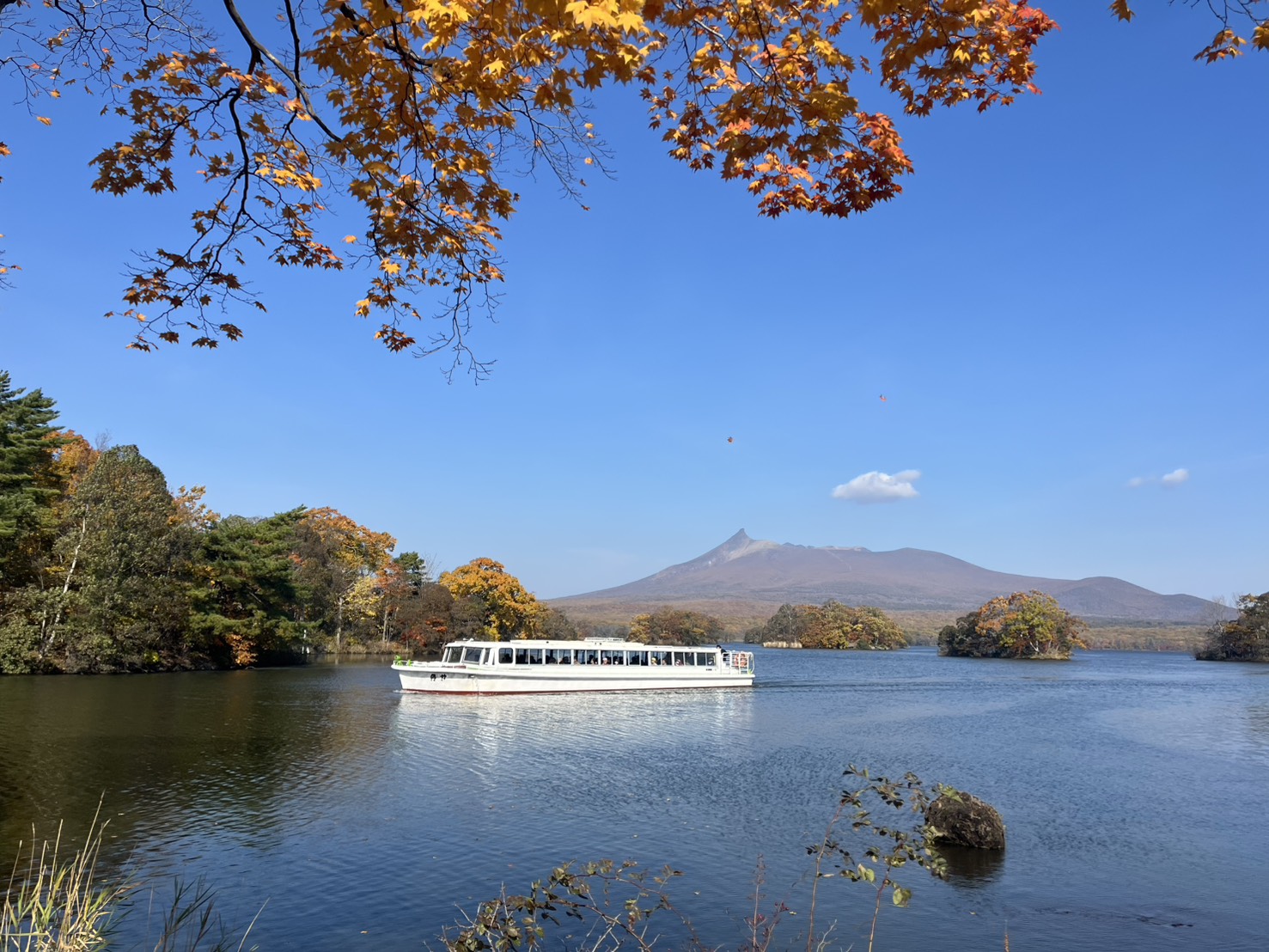 函館景點下篇|秋楓郊外大沼公園遊覽船 鹿部間歇泉道之站噴泉 五稜乃藏酒造 湯倉神社 見晴公園 女子修道院 再訪函館 函館自由行 - 第6張圖 函館景點下篇|秋楓郊外大沼公園遊覽船 鹿部間歇泉道之站噴泉 五稜乃藏酒造 湯倉神社 見晴公園 女子修道院 再訪函館 函館自由行