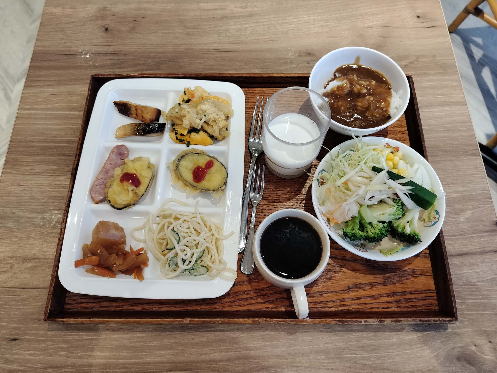 鳥取住宿|鳥取站走3分Green Rich Hotel 平價高CP值豐富早餐與大浴場 走路到永旺星巴客餐廳唐吉 超方便推薦 - 第16張圖 鳥取住宿|鳥取站走3分Green Rich Hotel 平價高CP值豐富早餐與大浴場 走路到永旺星巴客餐廳唐吉 超方便推薦