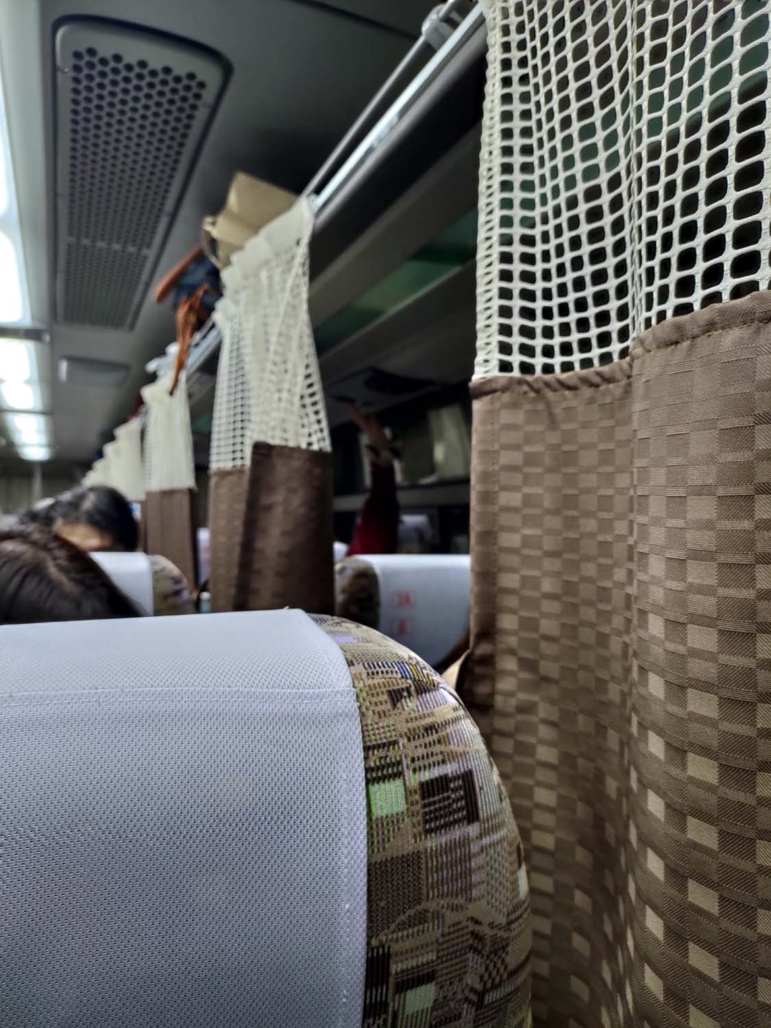 鳥取交通|關西機場搭巴士到鳥取 OCTA難波站轉車 獨立個人舒適座位充電隔廉腳踏 鳥取站走5分平價商旅Green Rich近星巴克永旺 - 第16張圖 鳥取交通|關西機場搭巴士到鳥取 OCTA難波站轉車 獨立個人舒適座位充電隔廉腳踏 鳥取站走5分平價商旅Green Rich近星巴克永旺