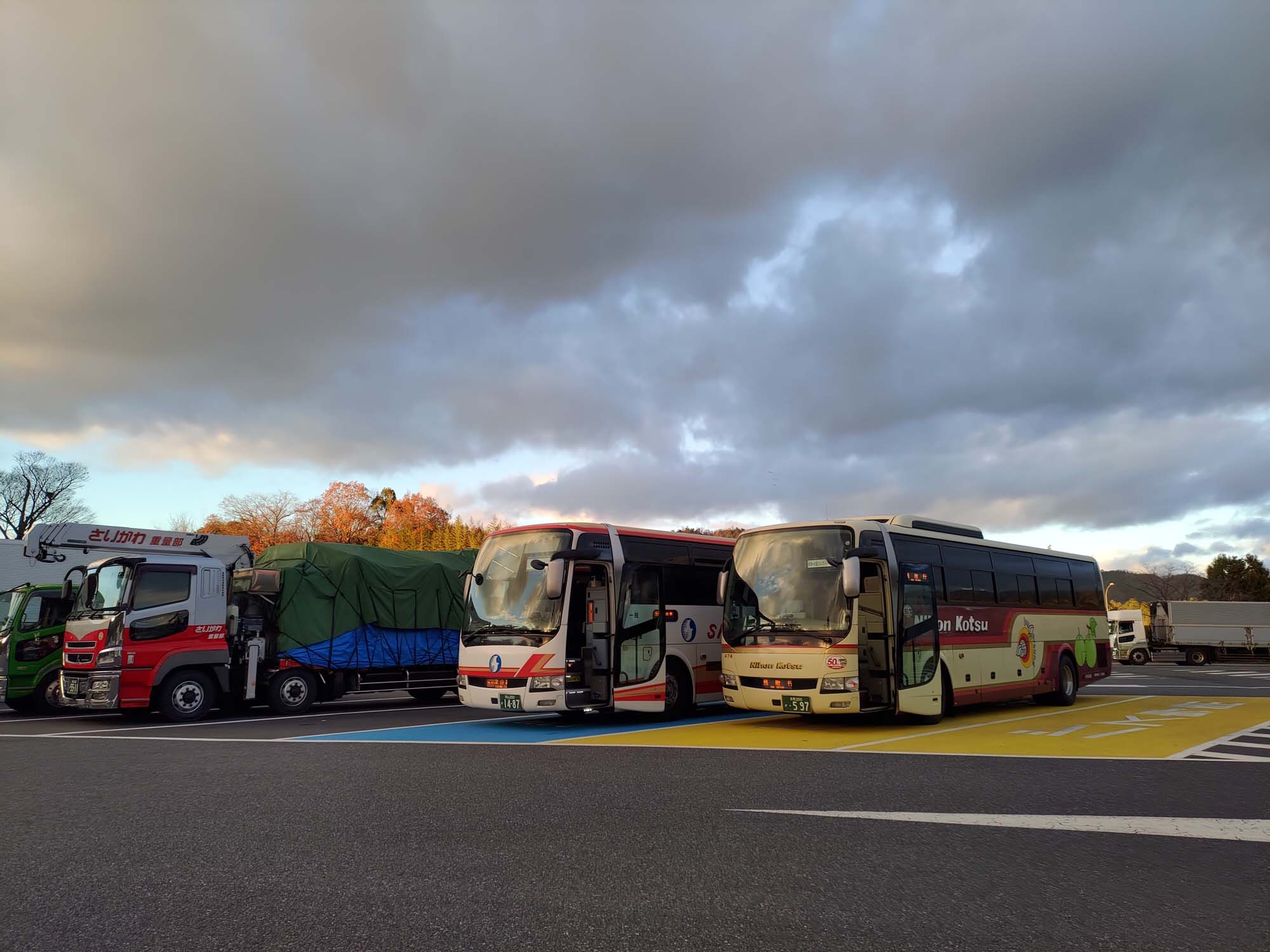 鳥取交通|關西機場搭巴士到鳥取 OCTA難波站轉車 獨立個人舒適座位充電隔廉腳踏 鳥取站走5分平價商旅Green Rich近星巴克永旺 - 第20張圖 鳥取交通|關西機場搭巴士到鳥取 OCTA難波站轉車 獨立個人舒適座位充電隔廉腳踏 鳥取站走5分平價商旅Green Rich近星巴克永旺