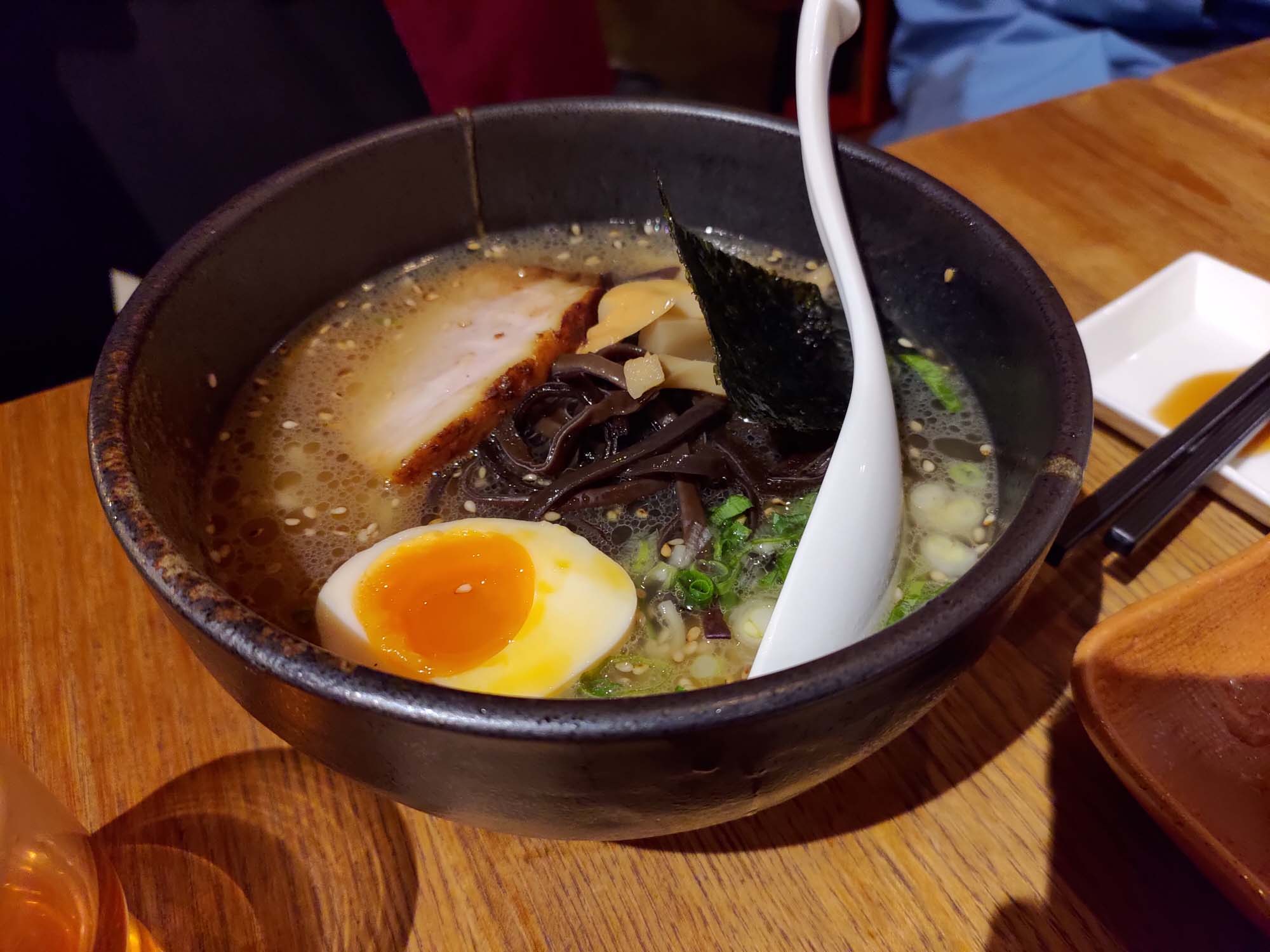 鳥取站餐廳|優質和牛燒肉 和牛涮涮鍋 在地食材海鮮居酒屋 拉麵 推薦四間走路就到 鳥取站人氣餐廳 鳥取自由行 鳥取站美食 - 第17張圖 鳥取站餐廳|優質和牛燒肉 和牛涮涮鍋 在地食材海鮮居酒屋 拉麵 推薦四間走路就到 鳥取站人氣餐廳 鳥取自由行 鳥取站美食
