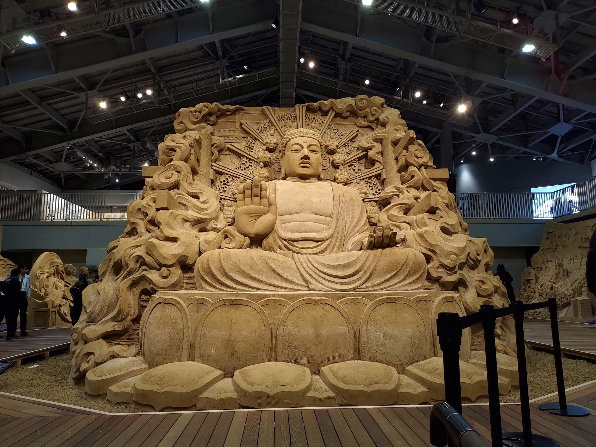 鳥取景點┃套上鞋套走鳥取砂丘 Takahama Cafe高濱咖啡砂丘美術館日本篇 三小時計程車 鳥取市自由行