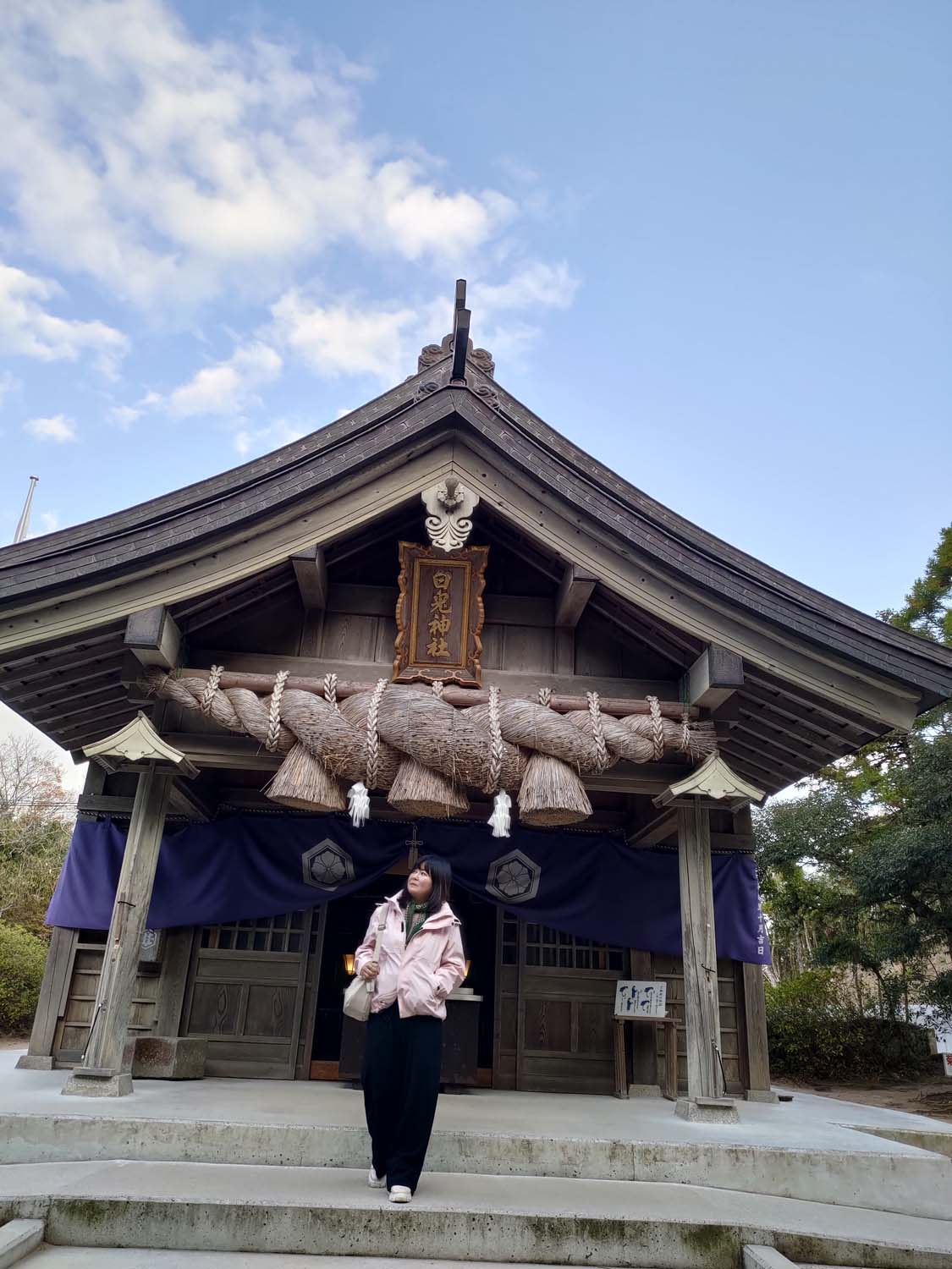 鳥取景點咖啡┃七訪結緣白兔神社參拜 步行1分AOAKUA咖啡文青風 放空看海吃生甜甜圈 鳥取市自由行