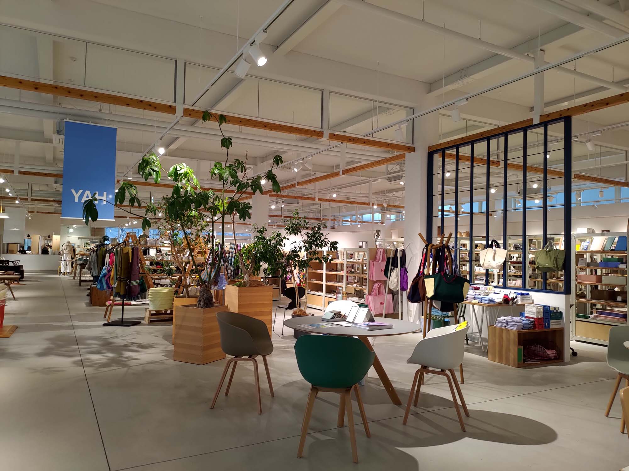 鳥取購物┃Am’s質感生活服飾鞋子居家廚房客廳用品 2023開幕生活雜貨 超寬徜好逛 鳥取市自由行 鳥取站走13分