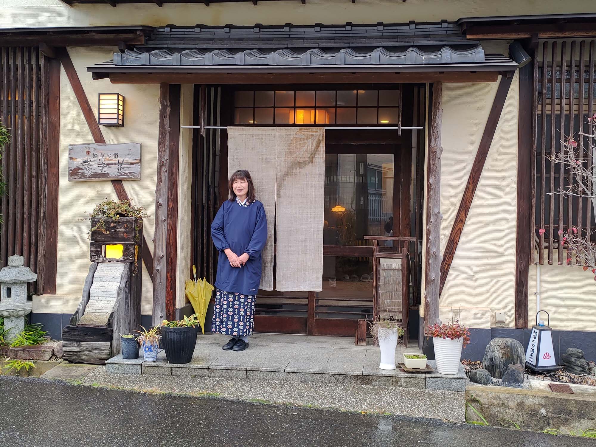 鳥取景點｜吉岡溫泉懷舊散策 千年美肌天然溫泉，古民家草莓聖代、隱藏版手作麵包與職人烘豆咖啡館 鳥取泡湯自由行 小鎮創生