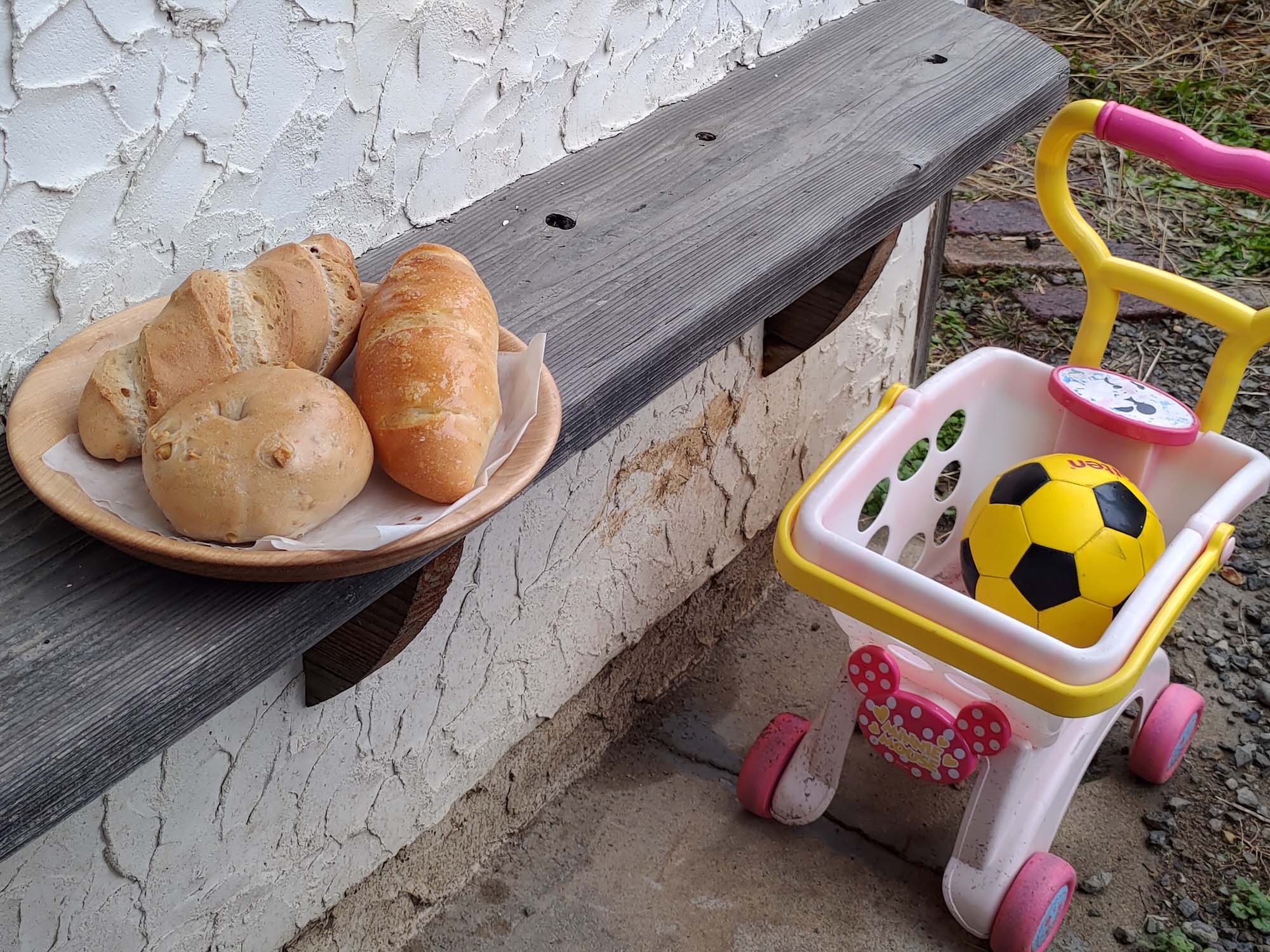 鳥取景點｜吉岡溫泉懷舊散策 千年美肌天然溫泉，古民家草莓聖代、隱藏版手作麵包與職人烘豆咖啡館 鳥取泡湯自由行 小鎮創生