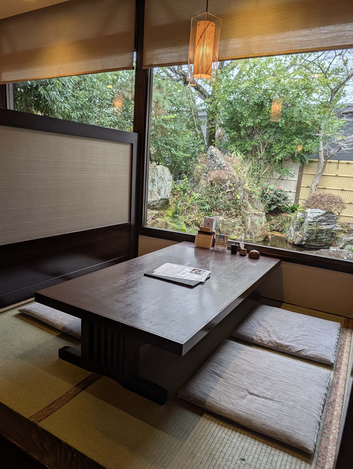 熊本市美食┃鰻魚德永(うなぎの徳永北部)大正百年老店鰻魚飯 傳統蒸烤雙絕 親子丼薑燒豬多樣菜色 中文線上預約 市區開車半小時 - 第18張圖 熊本市美食┃鰻魚德永(うなぎの徳永北部)大正百年老店鰻魚飯 傳統蒸烤雙絕 親子丼薑燒豬多樣菜色 中文線上預約 市區開車半小時